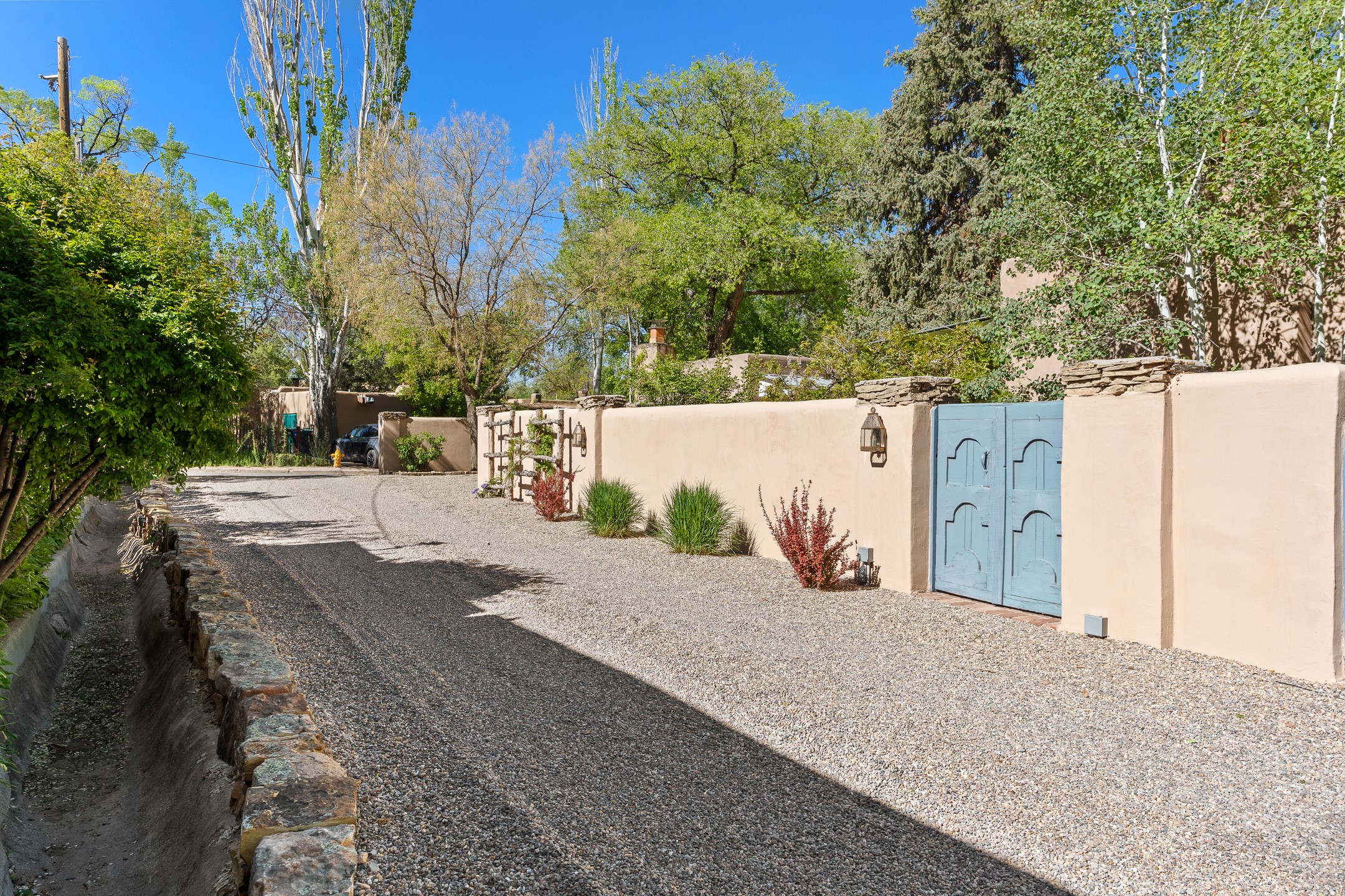 767 Acequia Madre 1