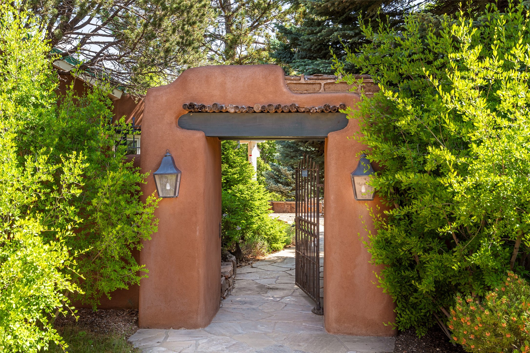 10 San Rafael Drive