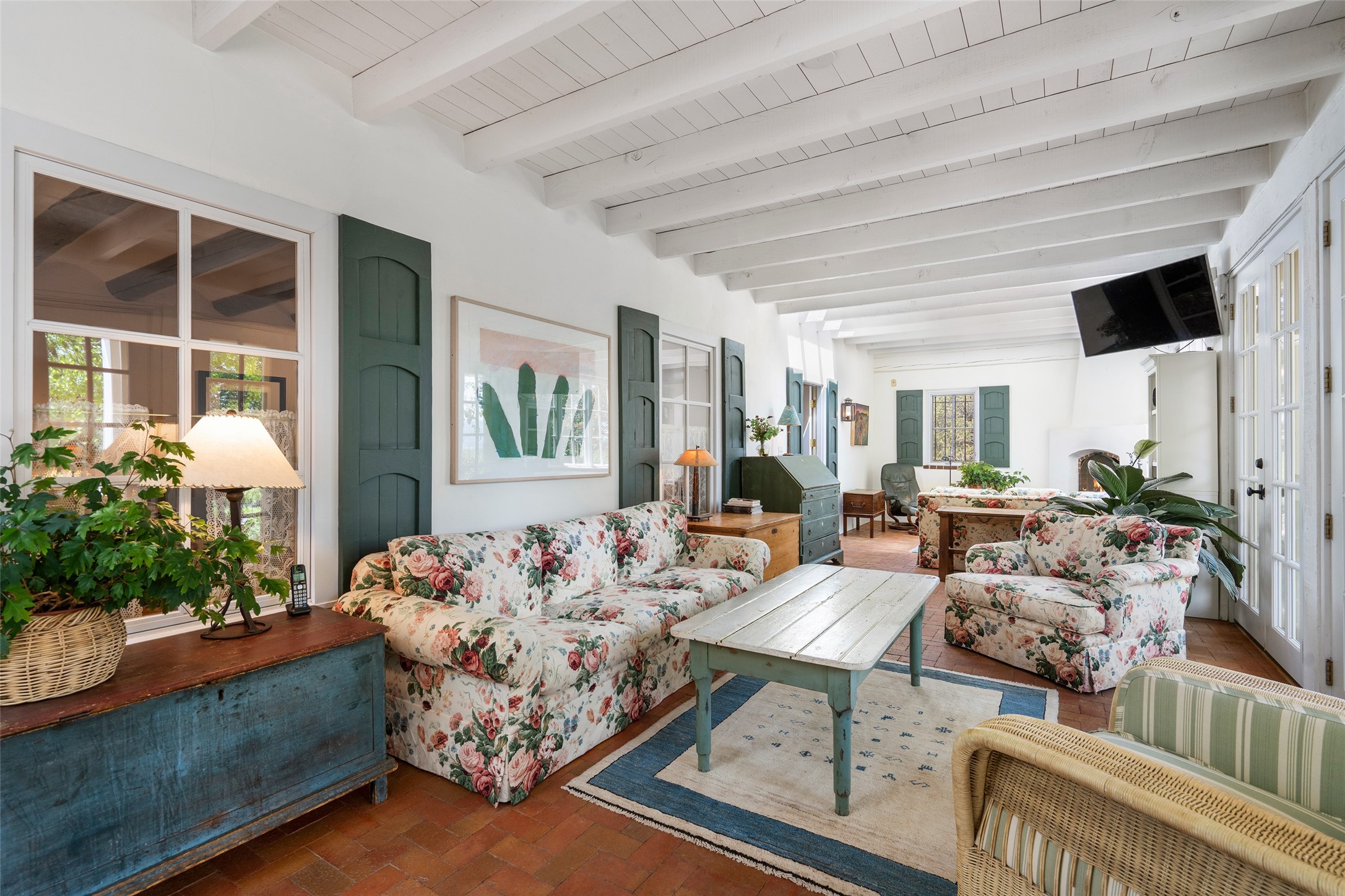 10 San Rafael Drive