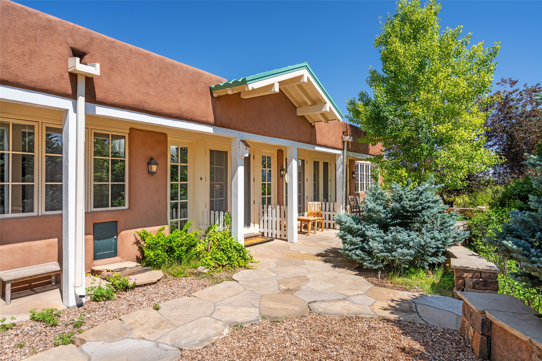 10 San Rafael Drive