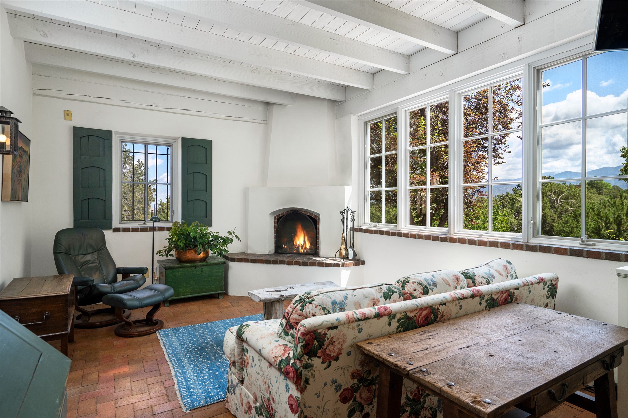 10 San Rafael Drive