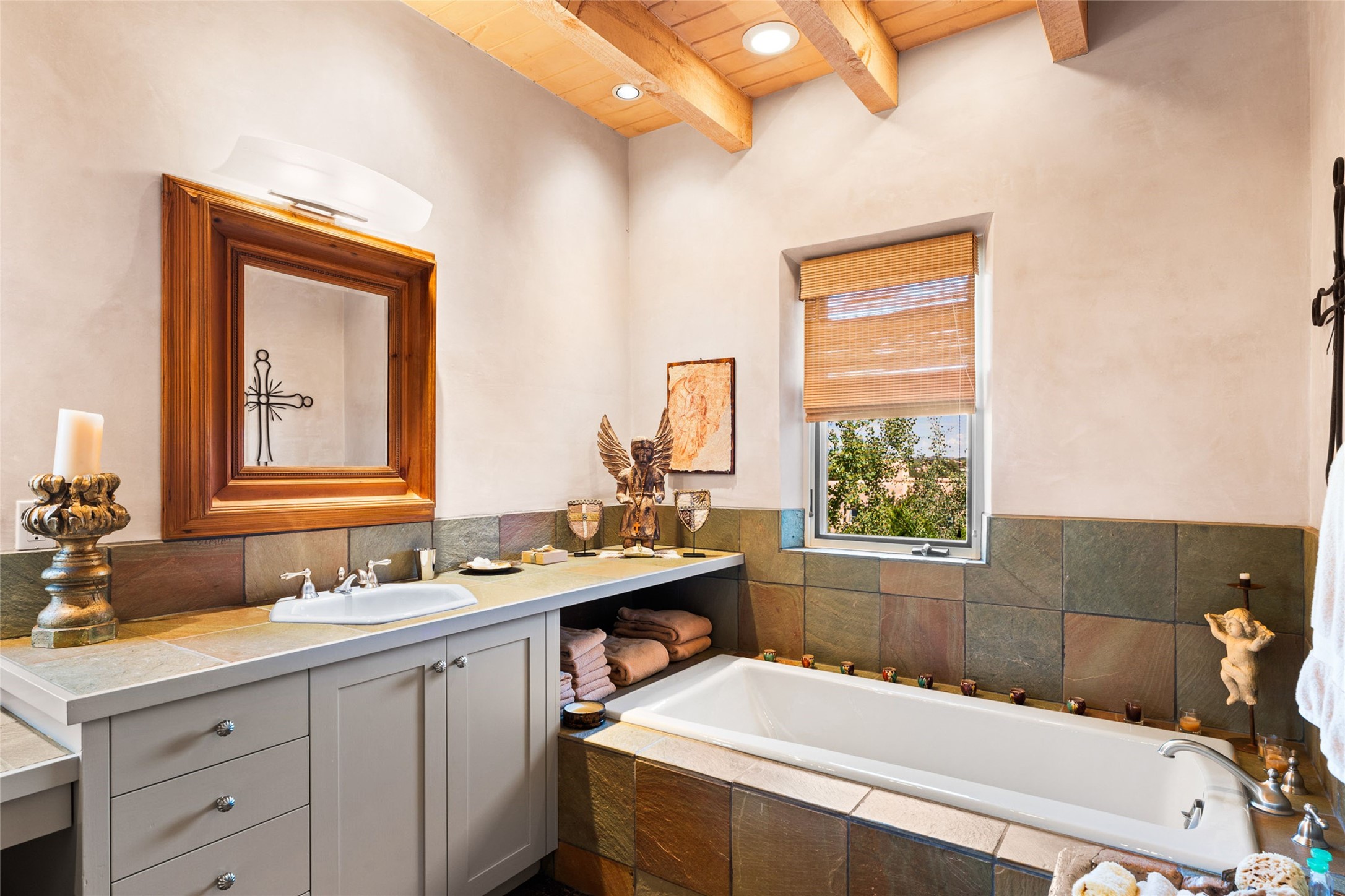 1114 Camino San Acacio