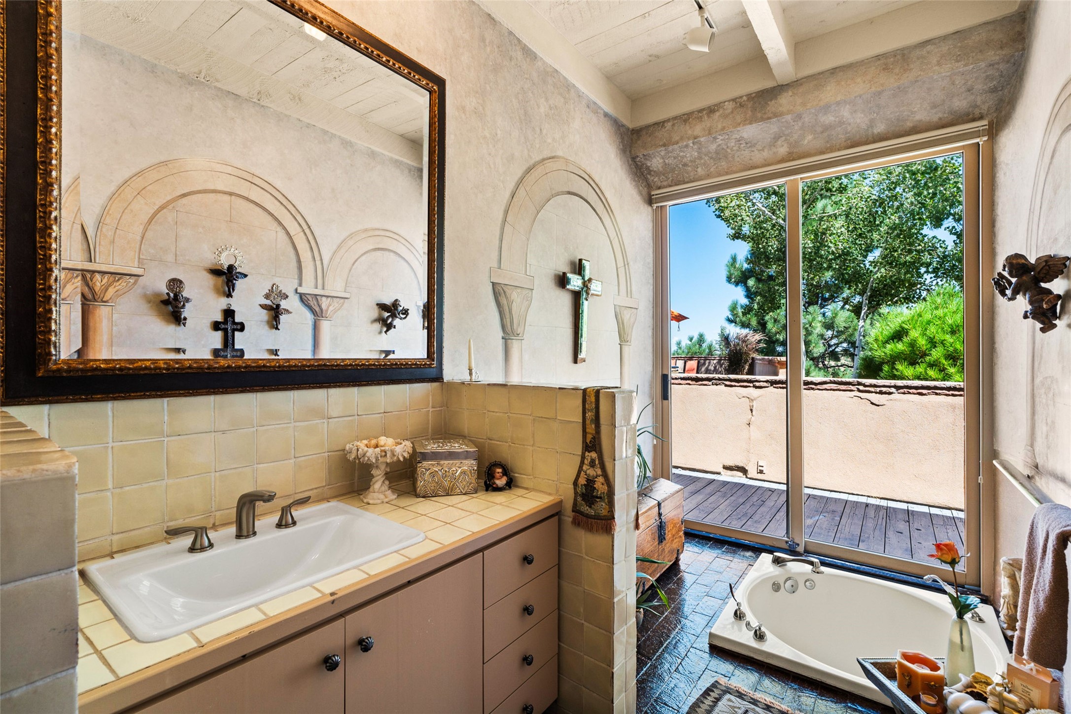 1114 Camino San Acacio