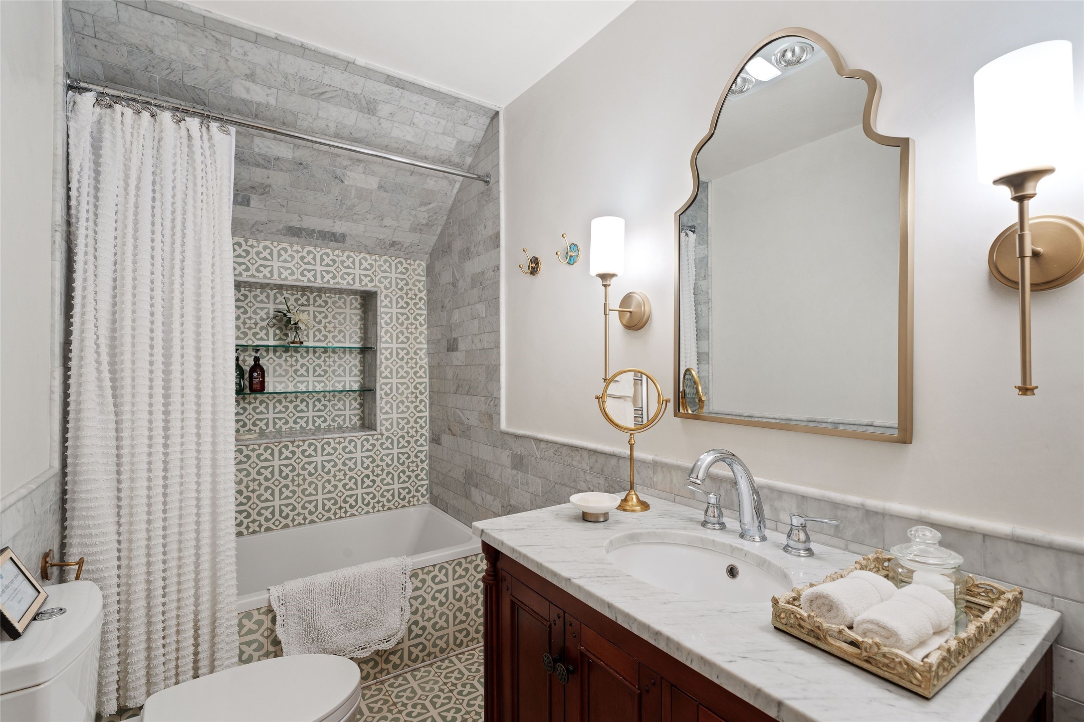 815 Camino Del Poniente