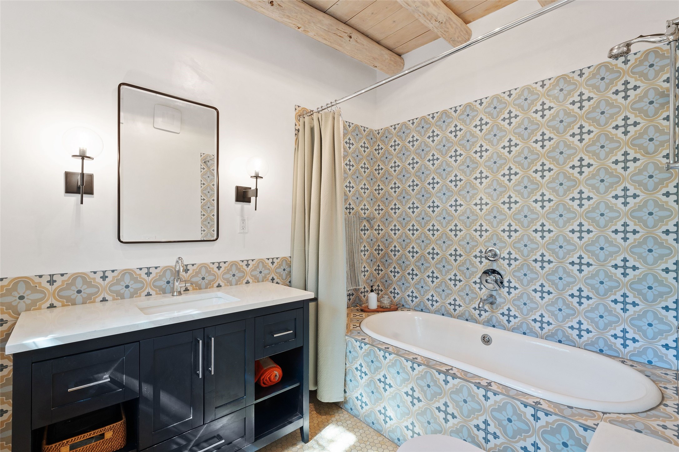 815 Camino Del Poniente