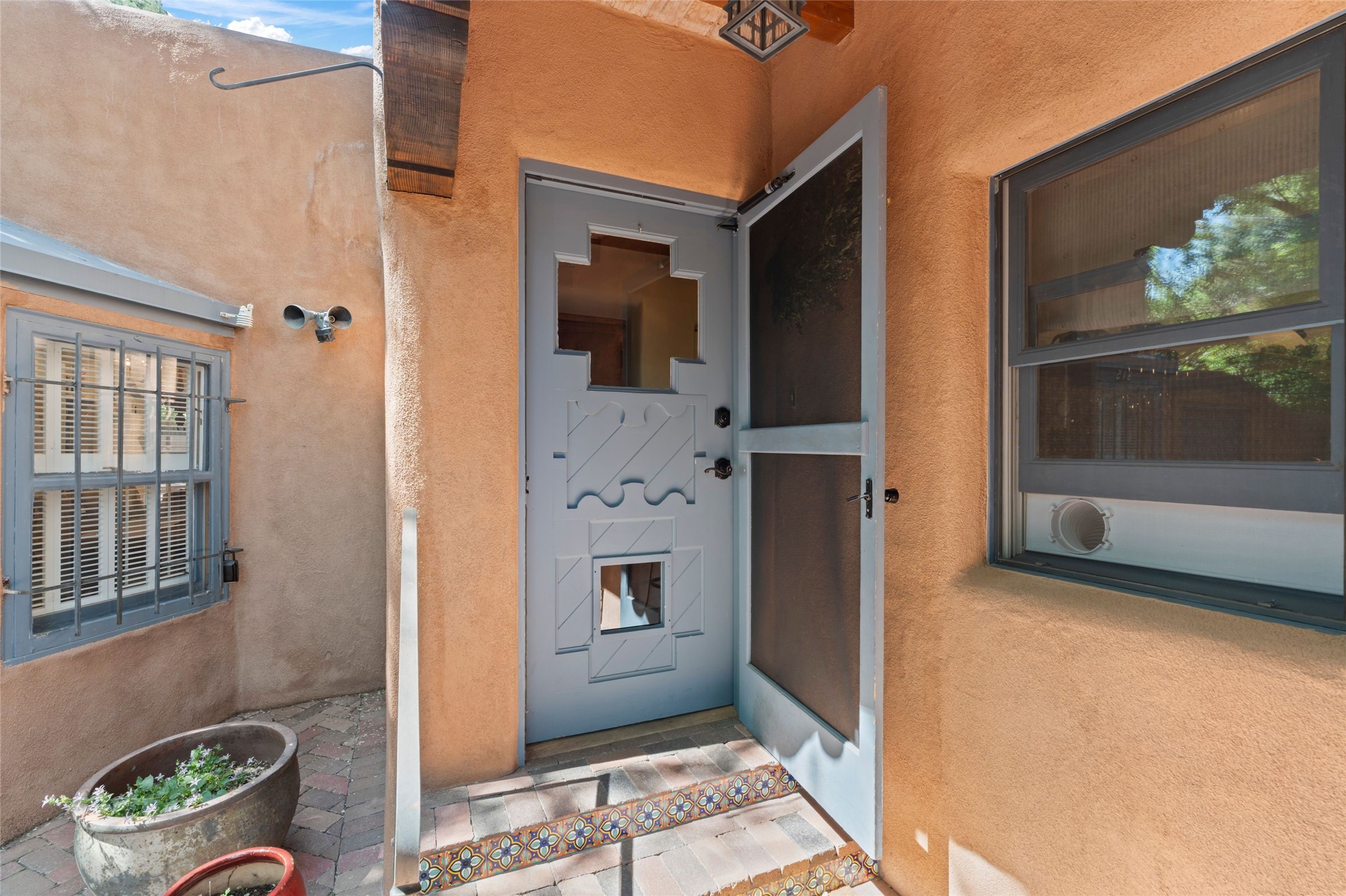 815 Camino Del Poniente