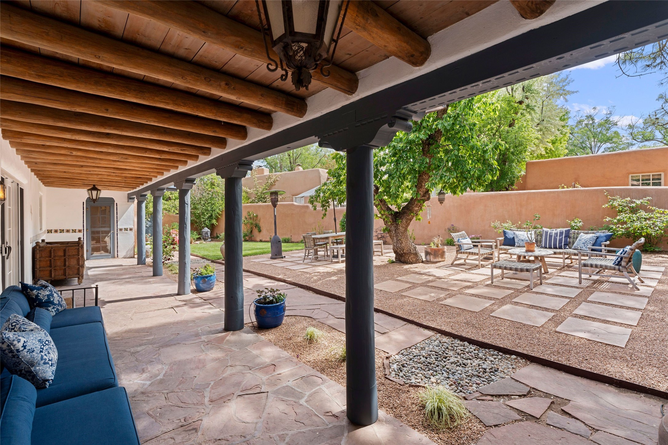 815 Camino Del Poniente