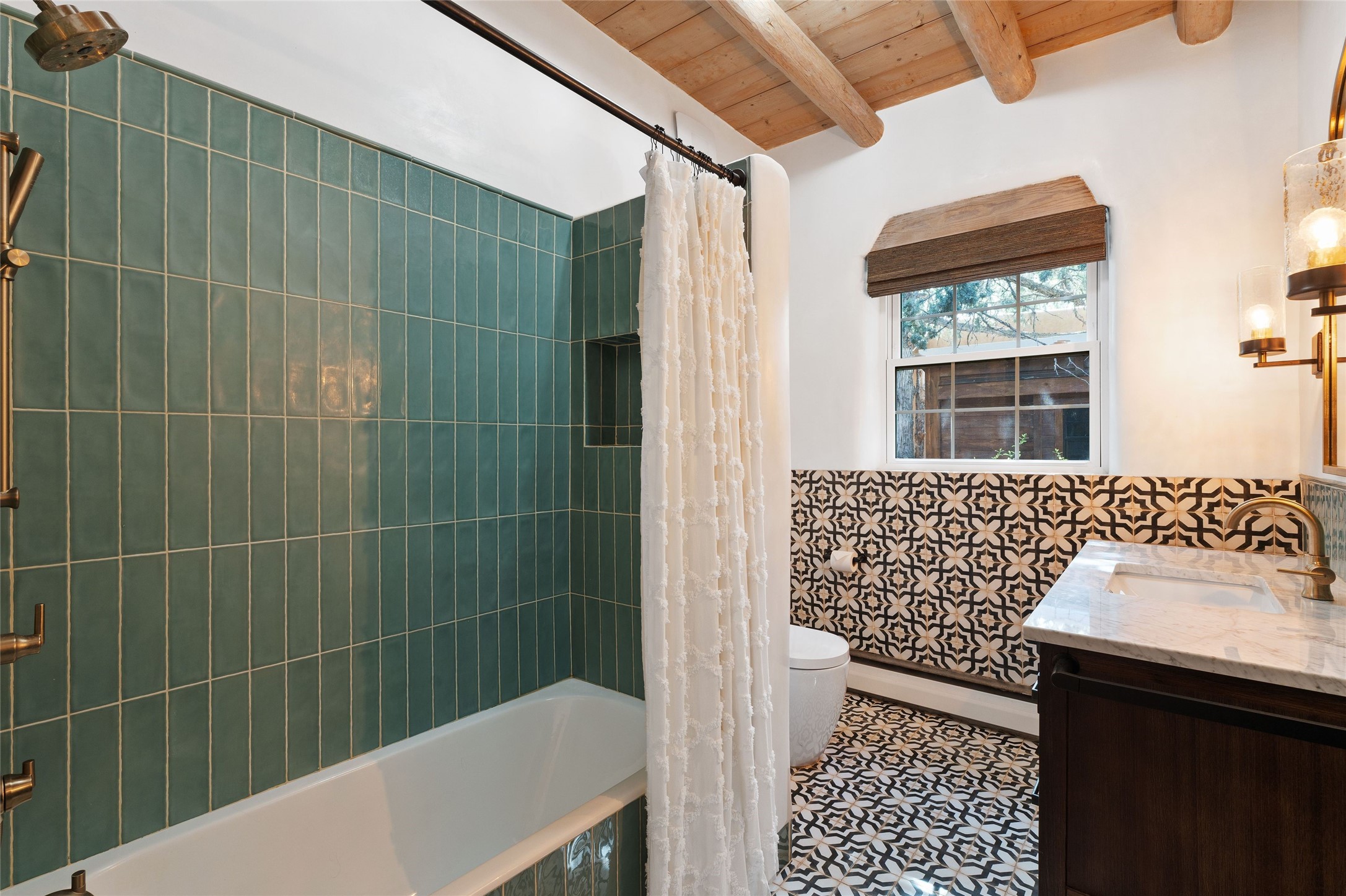 815 Camino Del Poniente