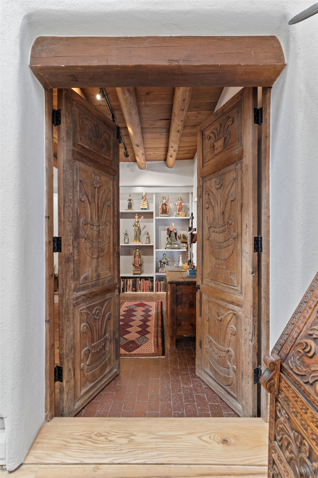 815 Camino Del Poniente