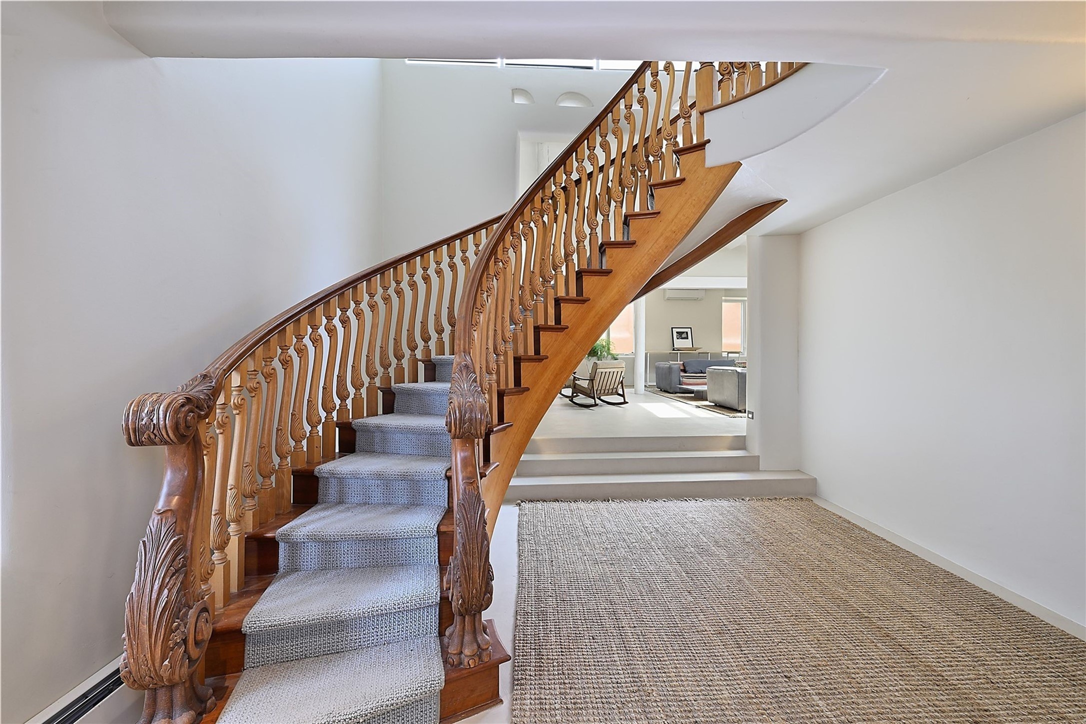 415 Camino Delora