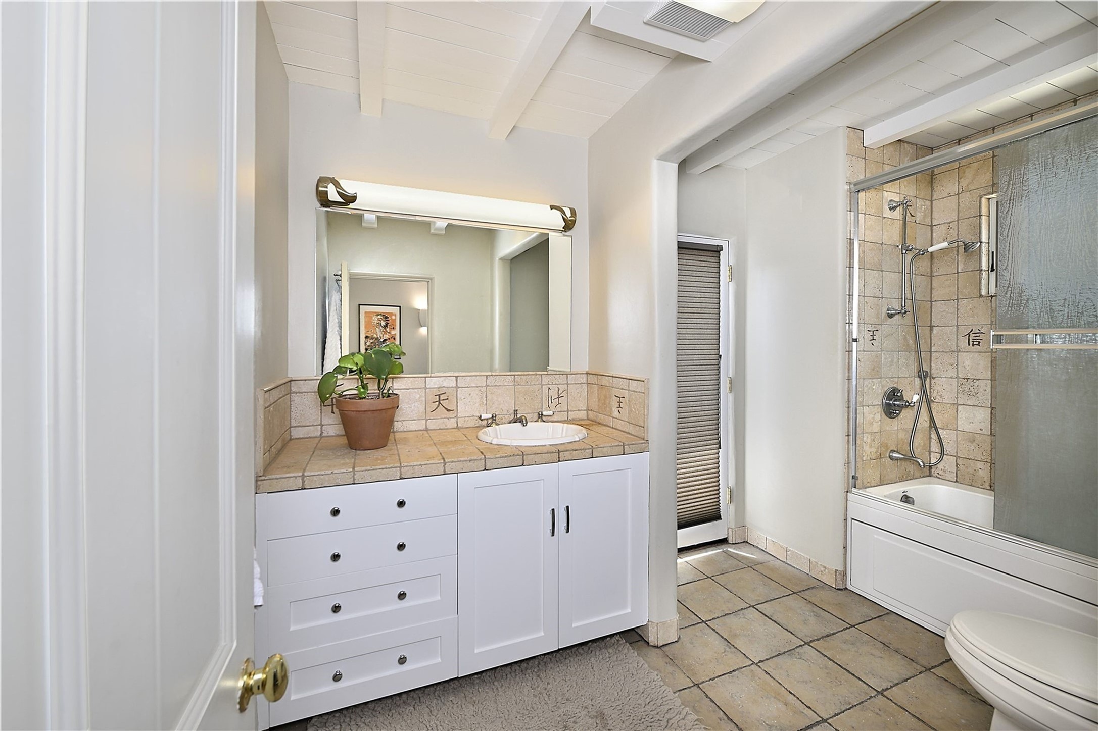 415 Camino Delora