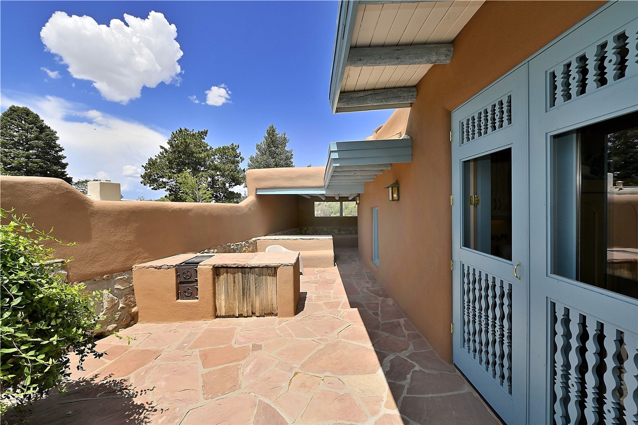 415 Camino Delora