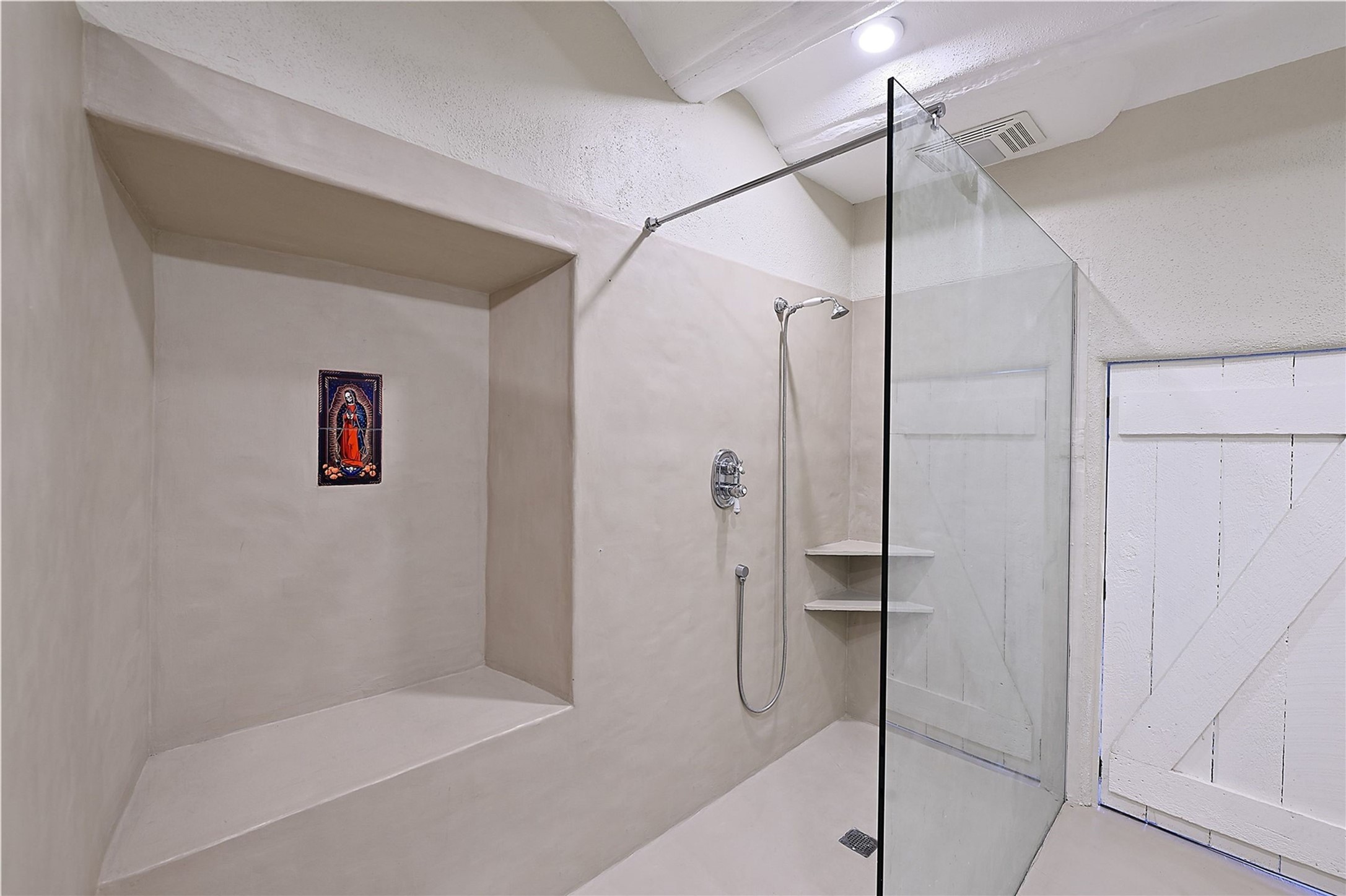 415 Camino Delora