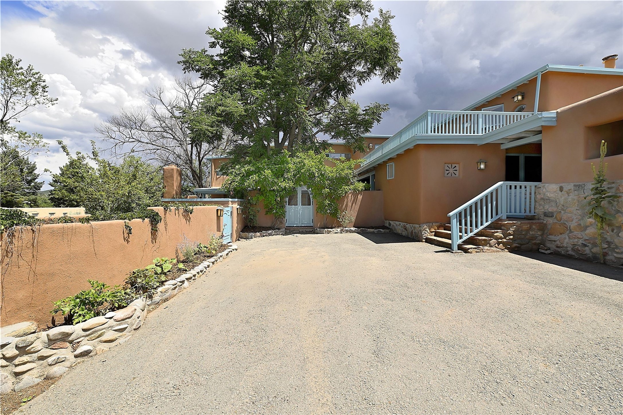 415 Camino Delora