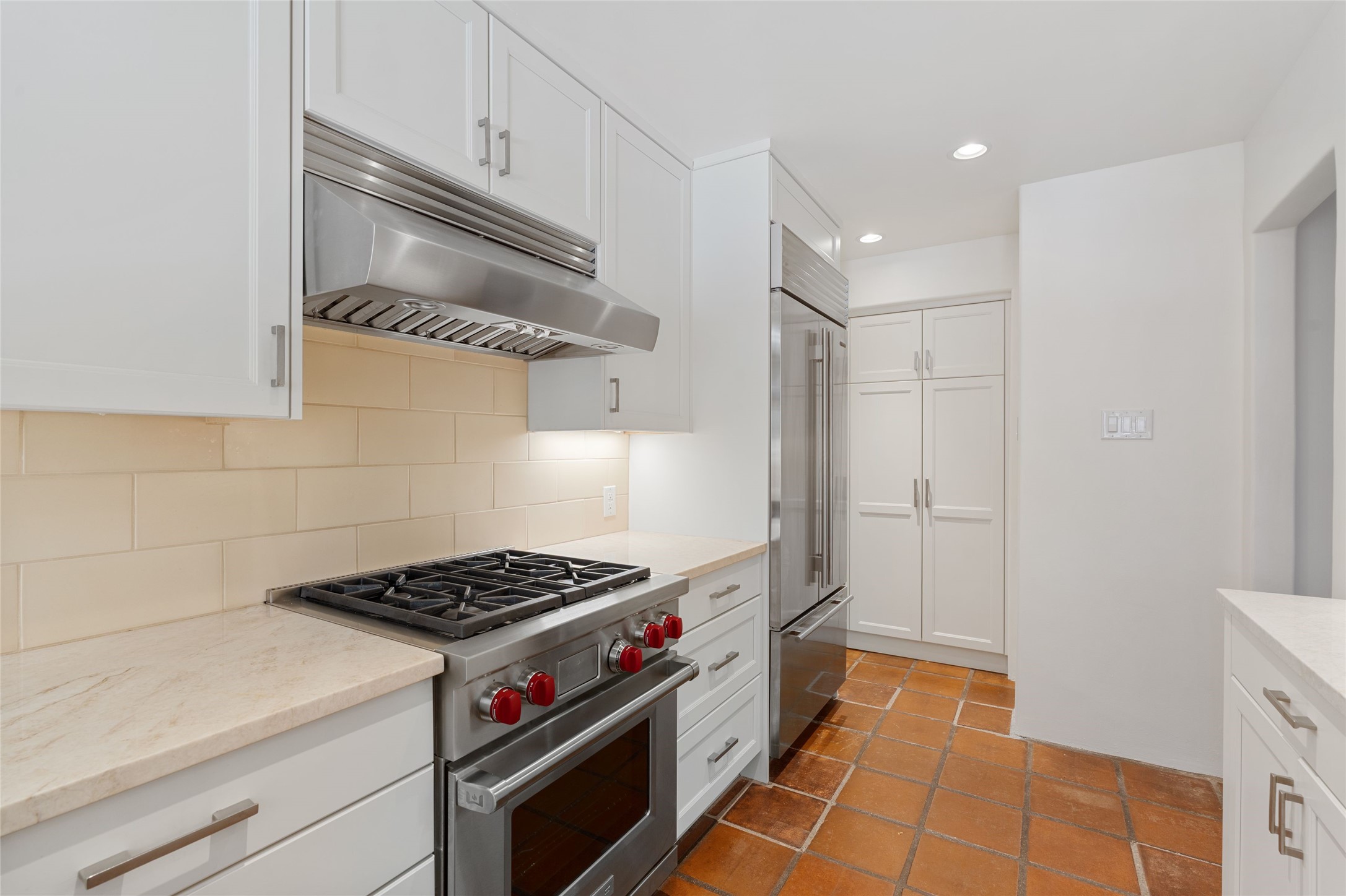 707 E Palace Avenue 8