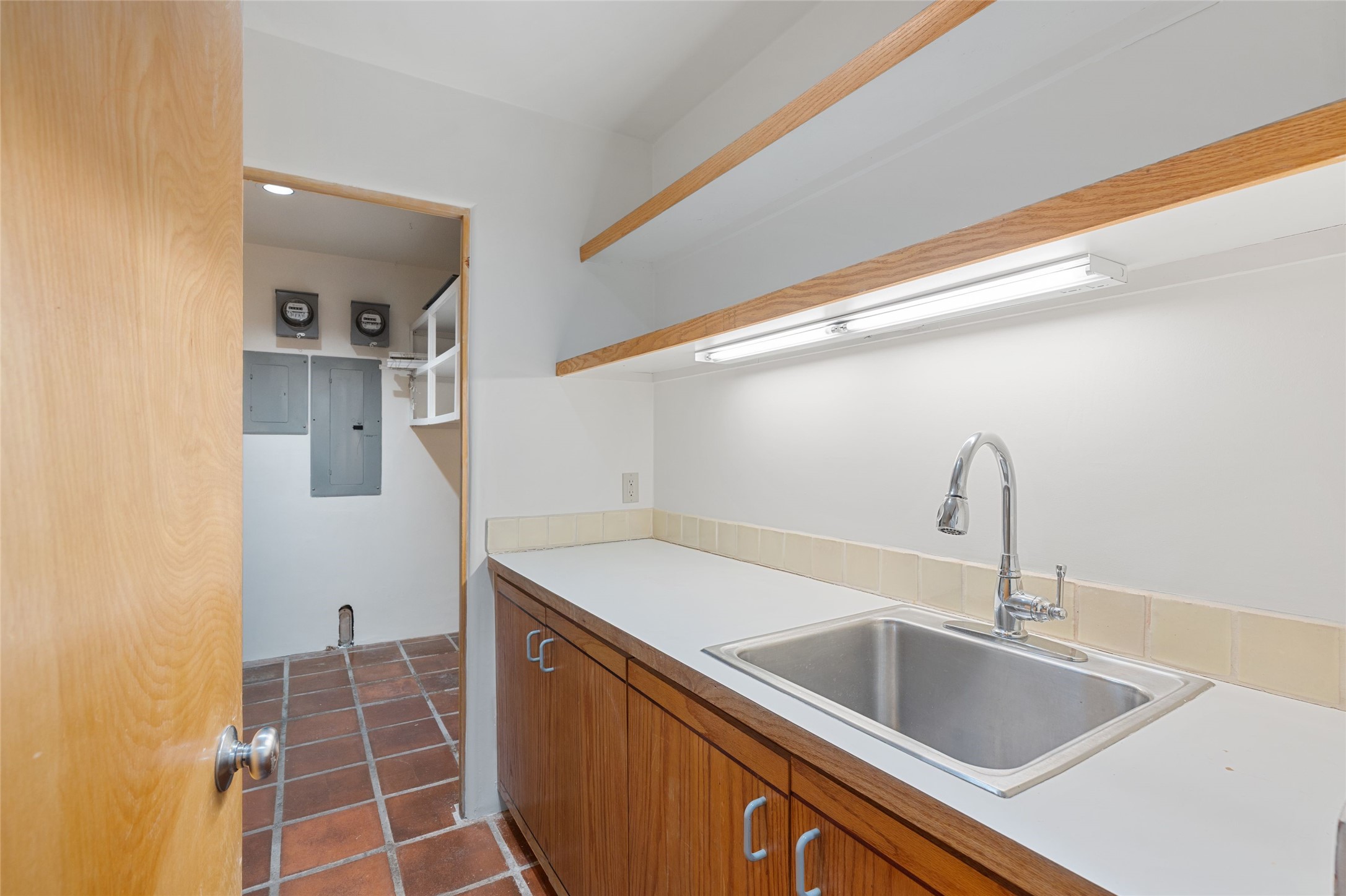 707 E Palace Avenue 8