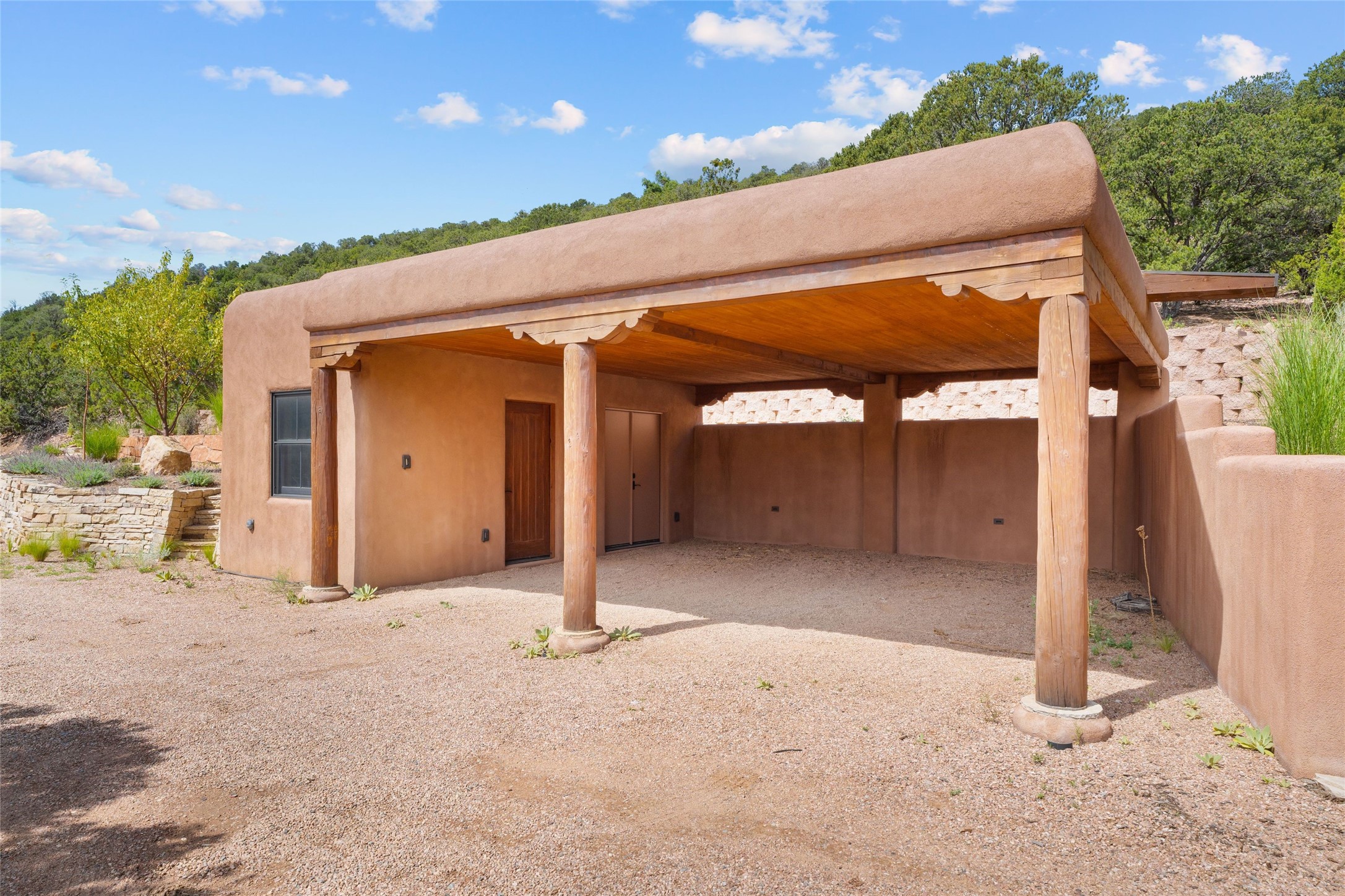 1567 Cerro Gordo Road