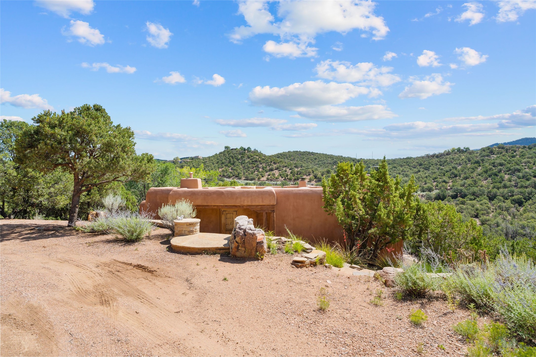 1567 Cerro Gordo Road