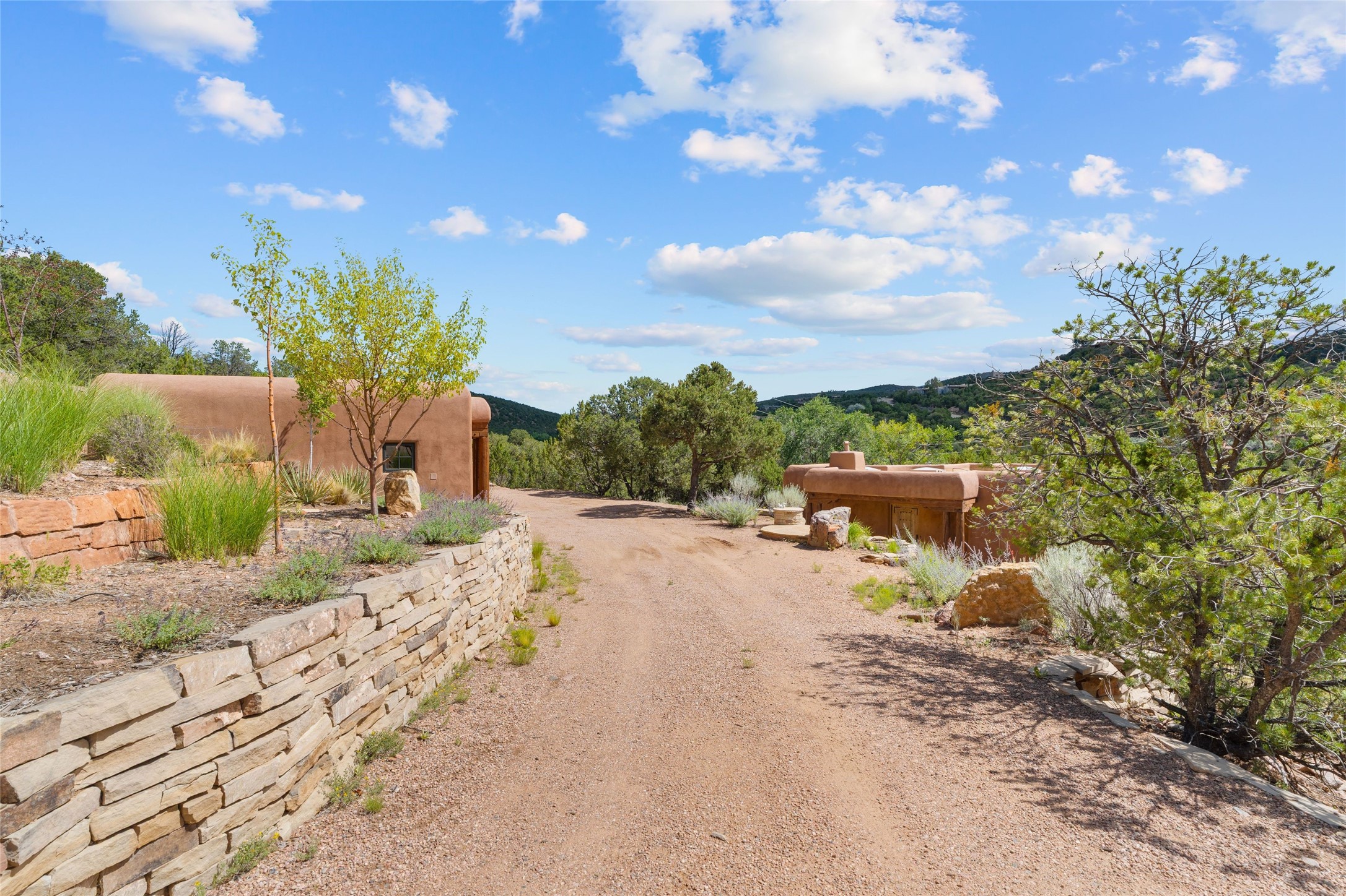 1567 Cerro Gordo Road