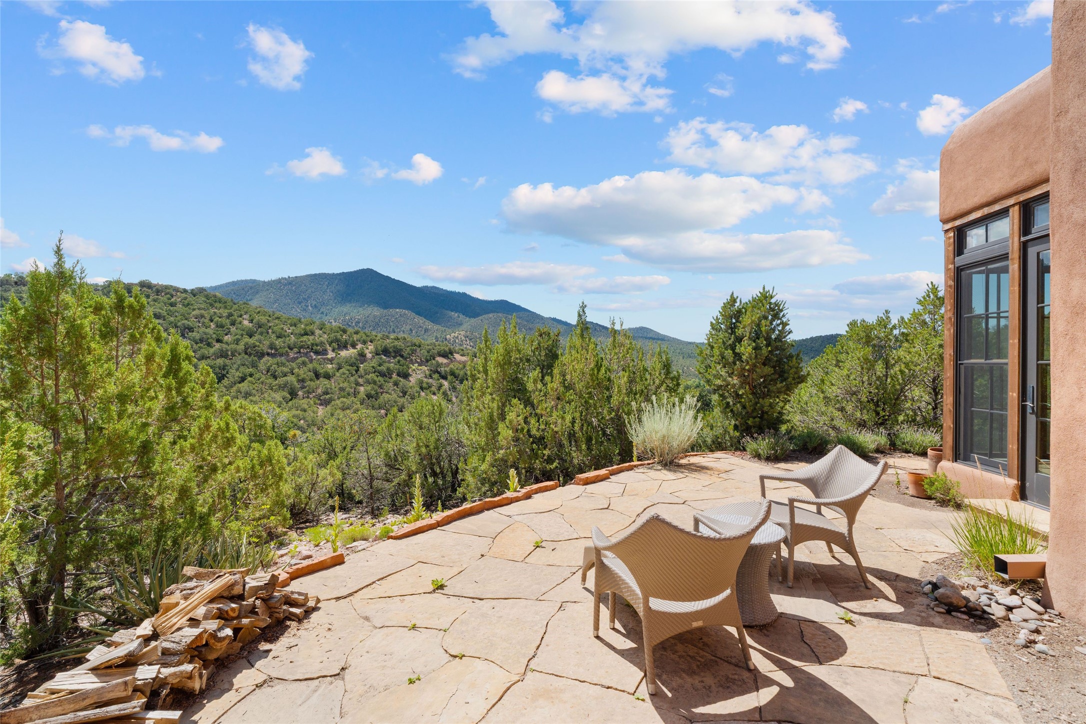 1567 Cerro Gordo Road