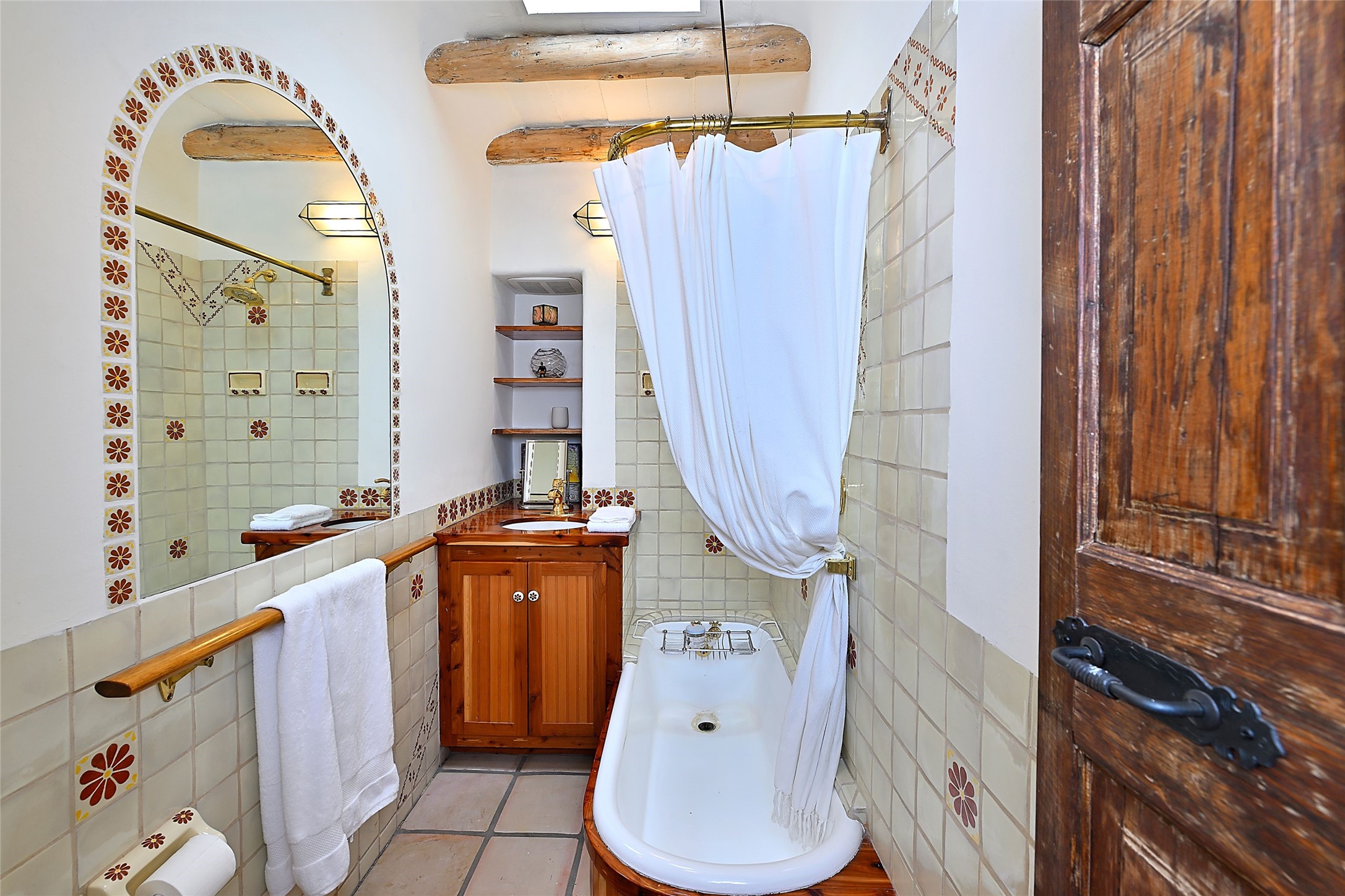 576 Camino Del Monte Sol