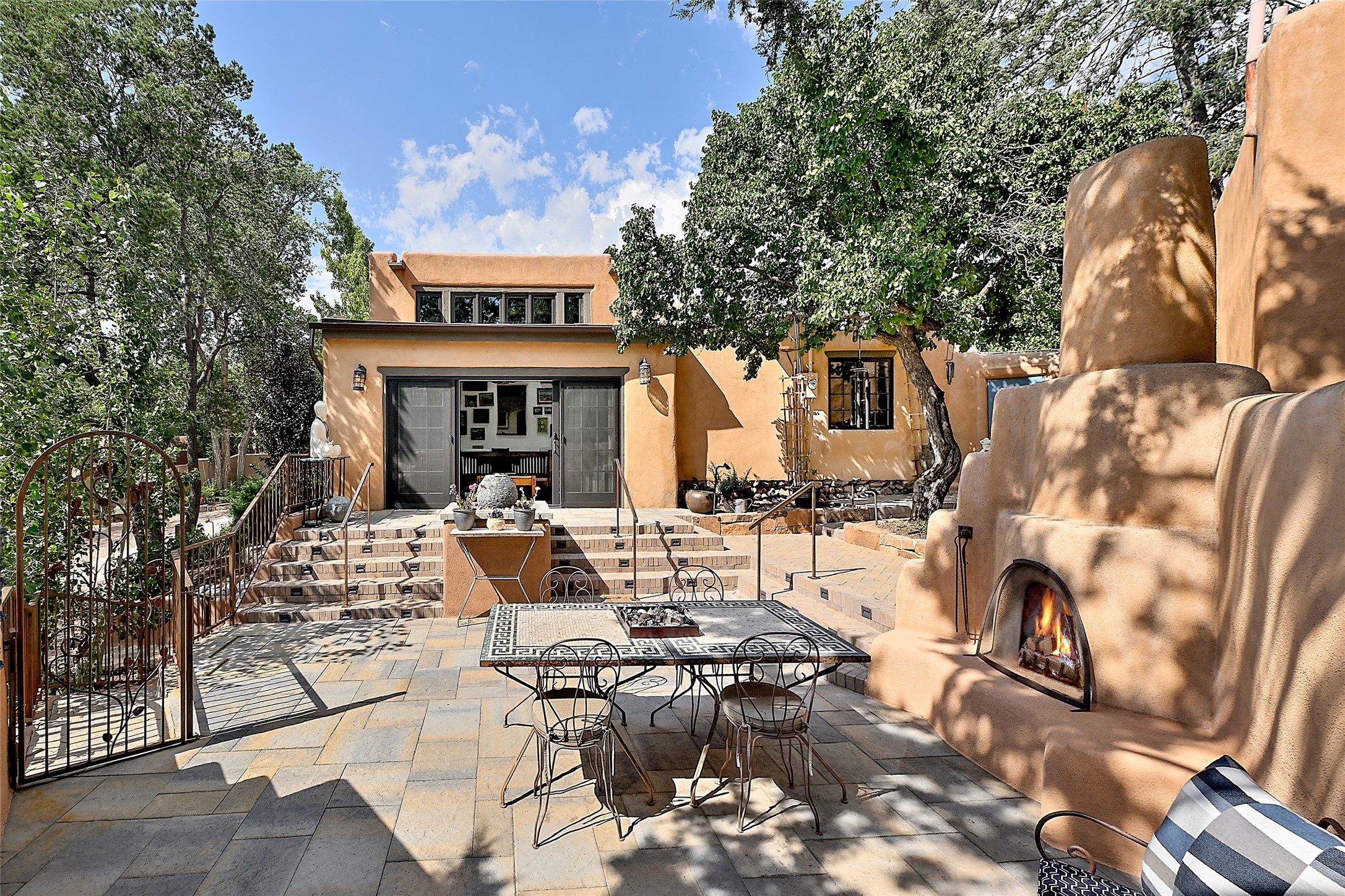 576 Camino Del Monte Sol