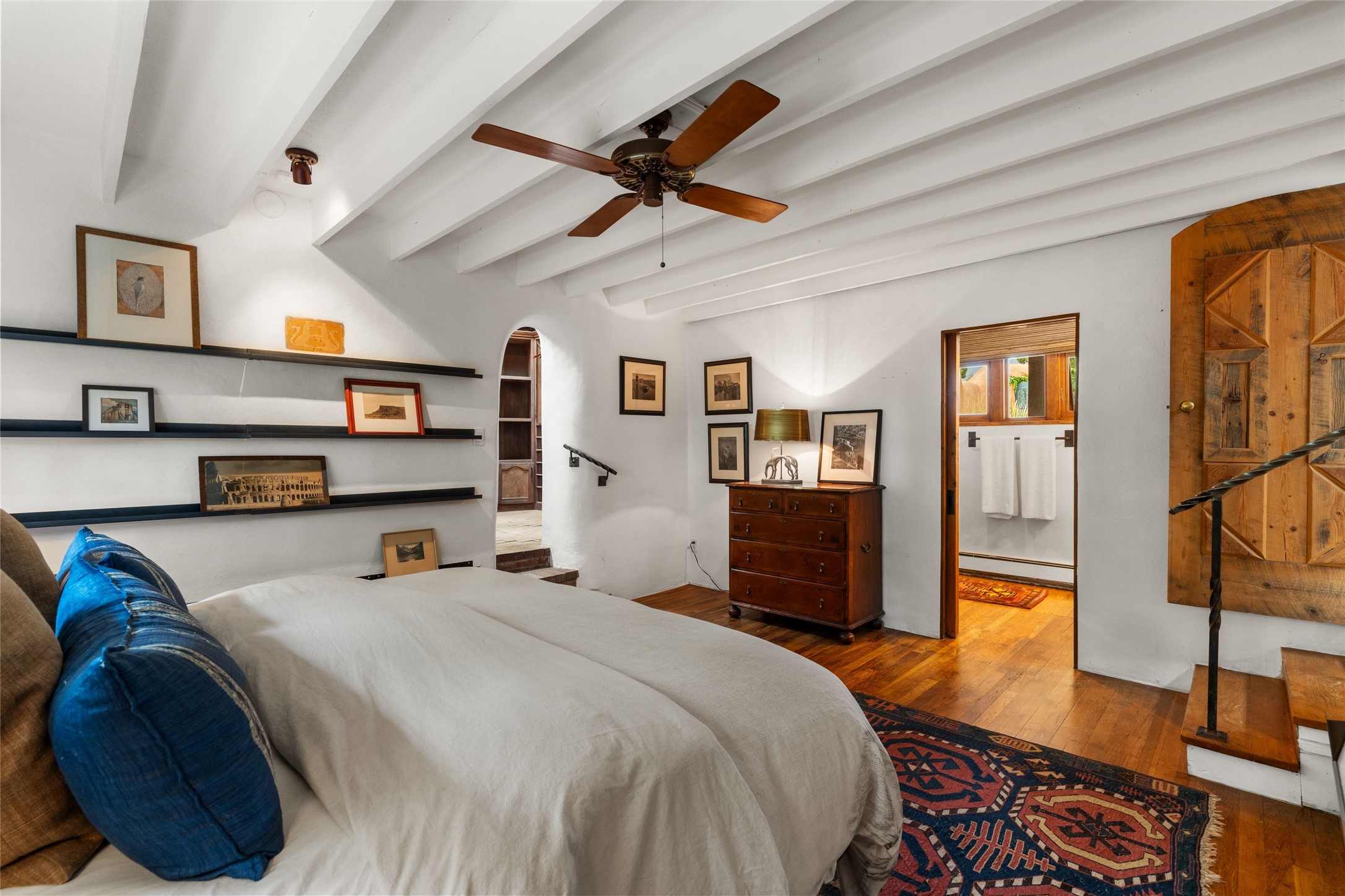 576 Camino Del Monte Sol