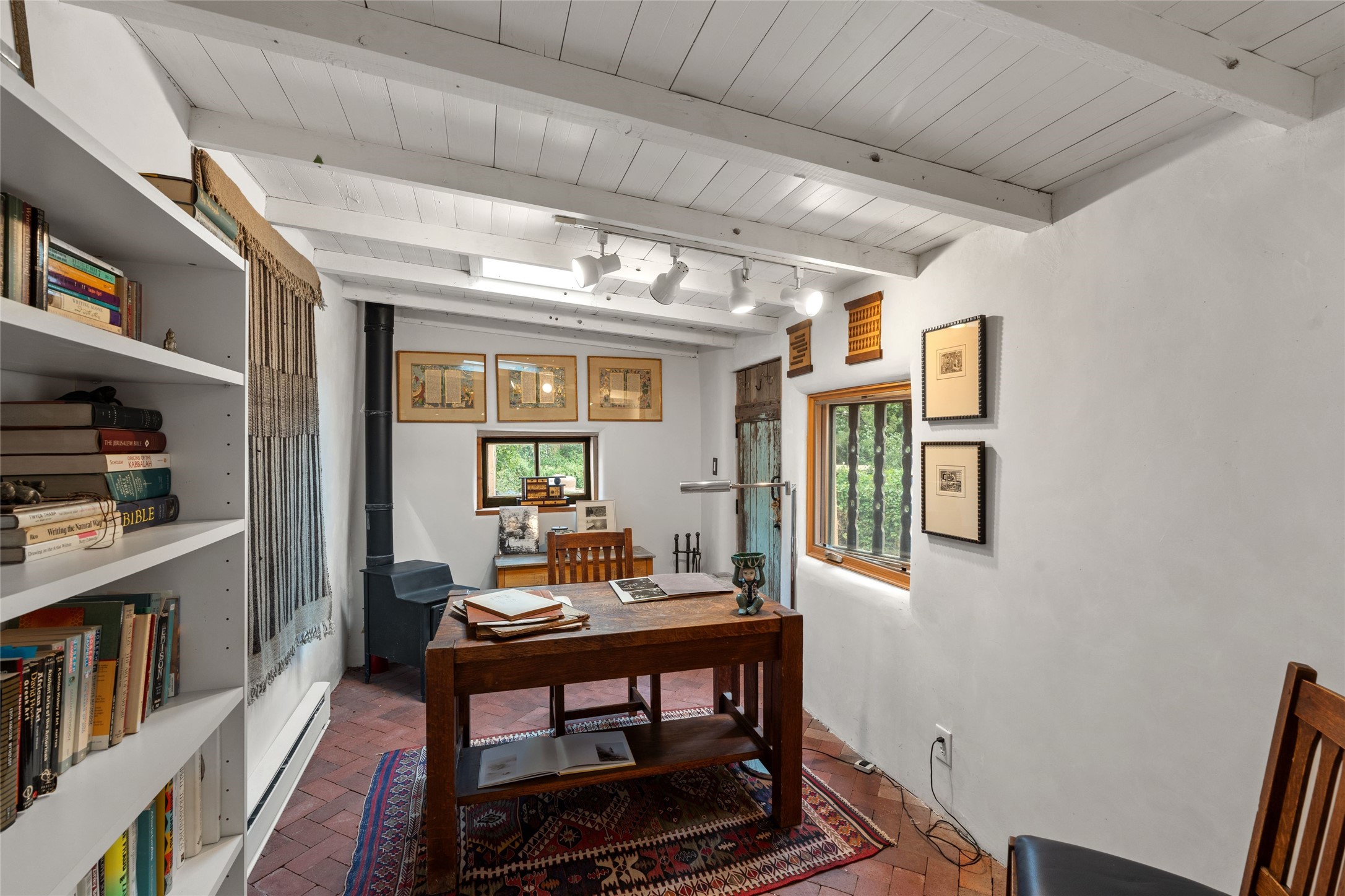 576 Camino Del Monte Sol