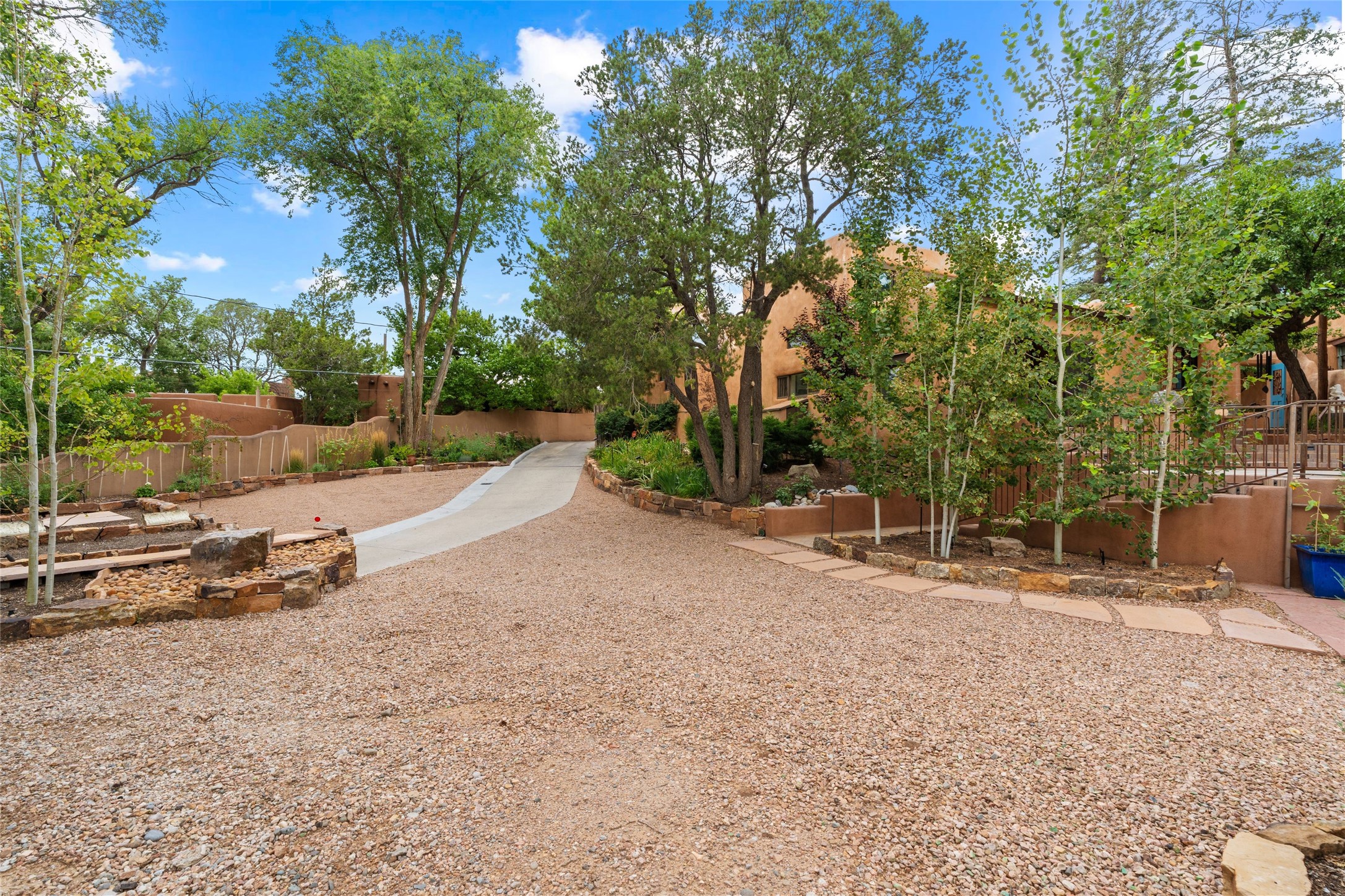 576 Camino Del Monte Sol