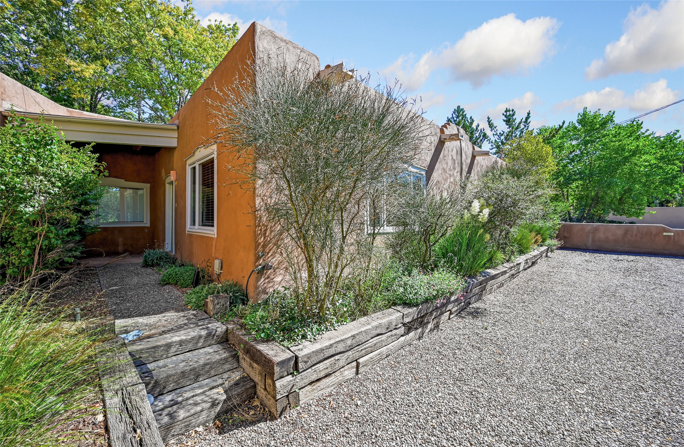 701 Alameda 2