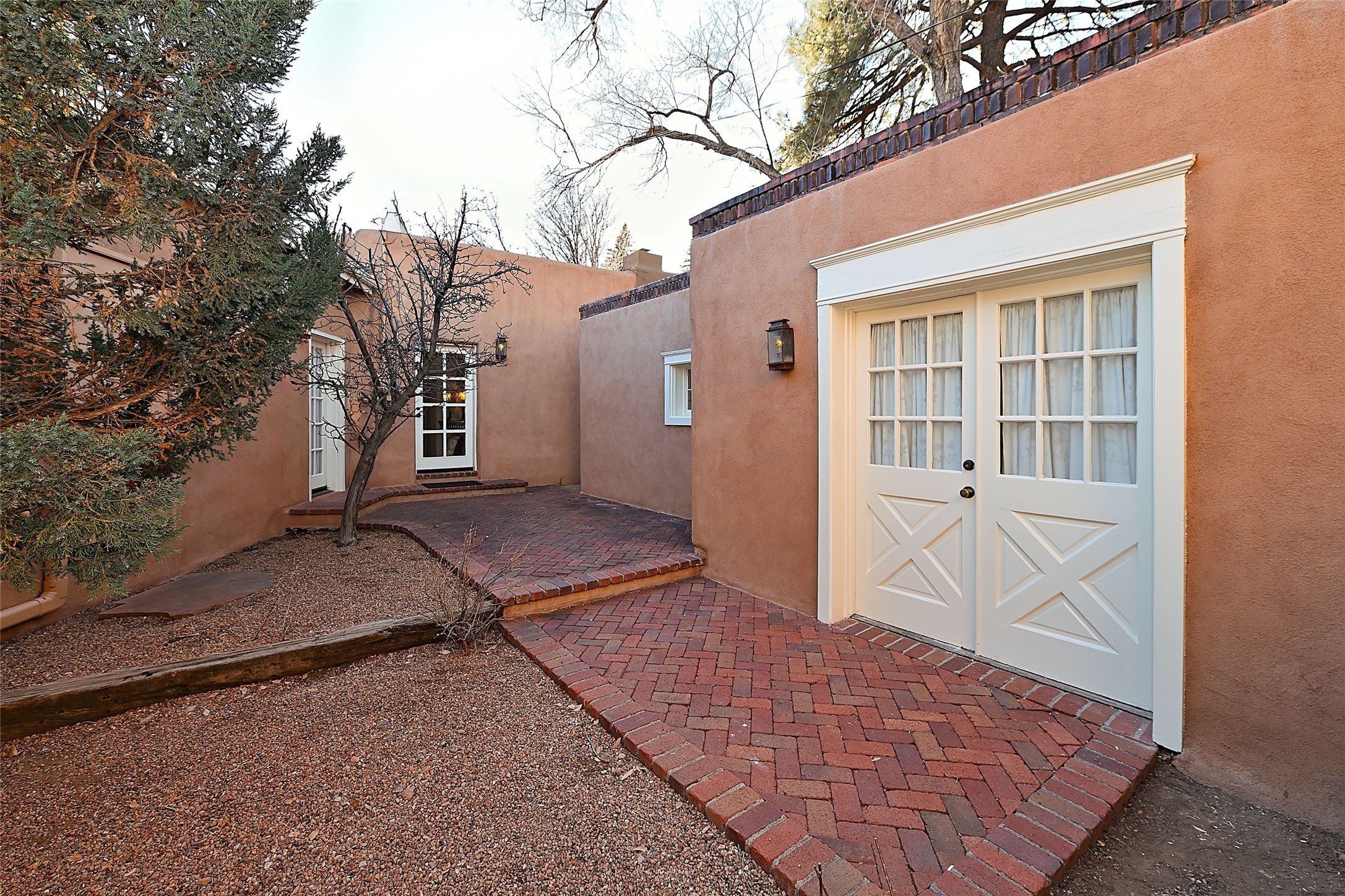 608 Canyon A & B