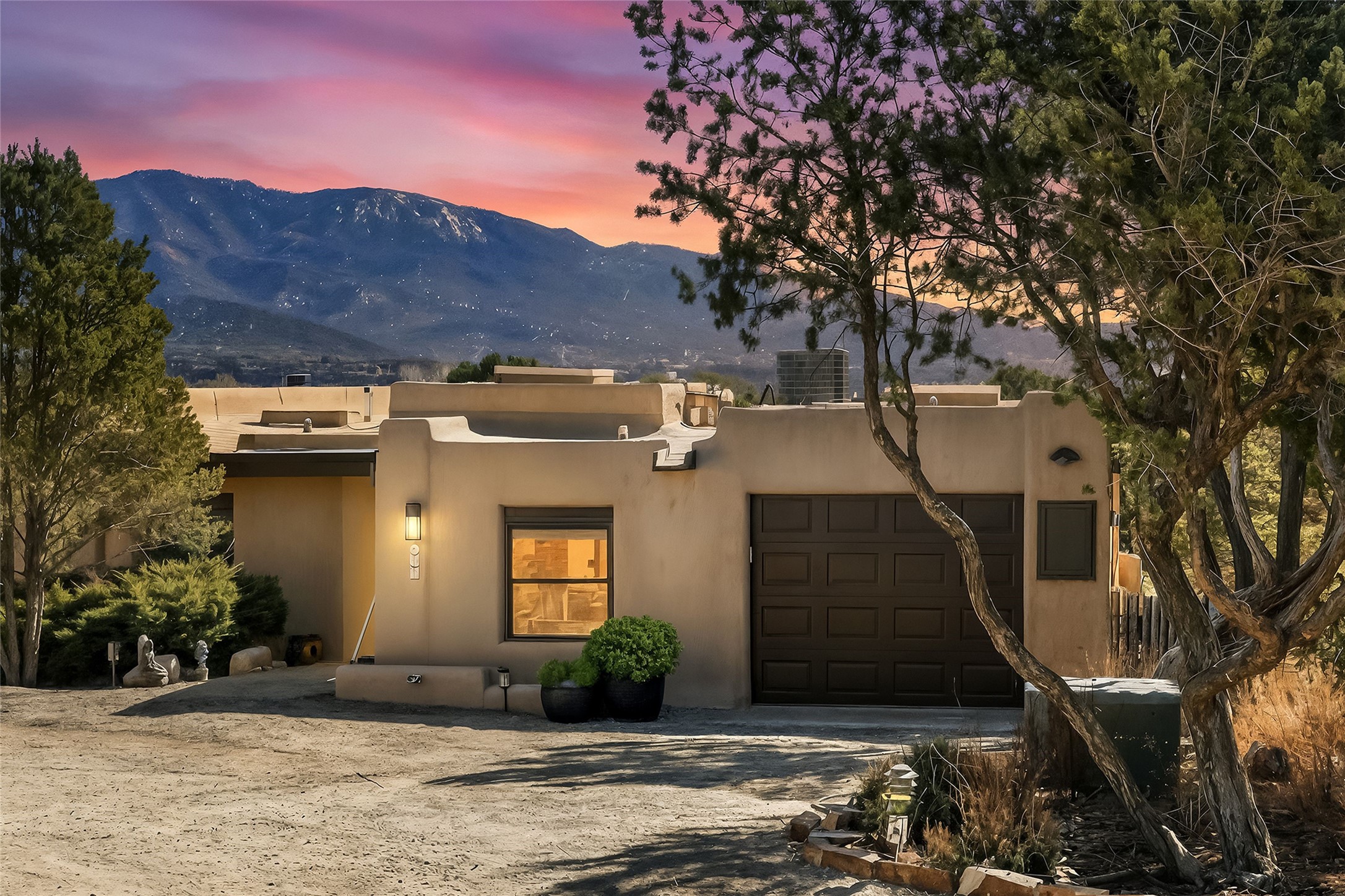 317 Calle Loma Norte