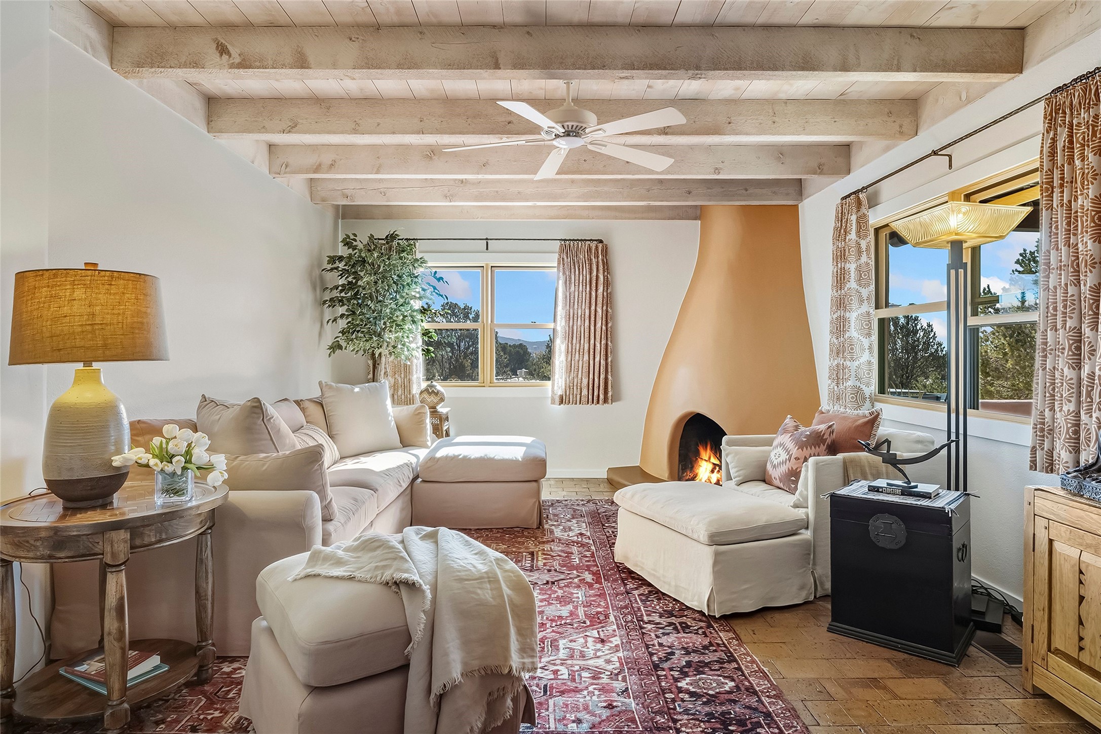 317 Calle Loma Norte