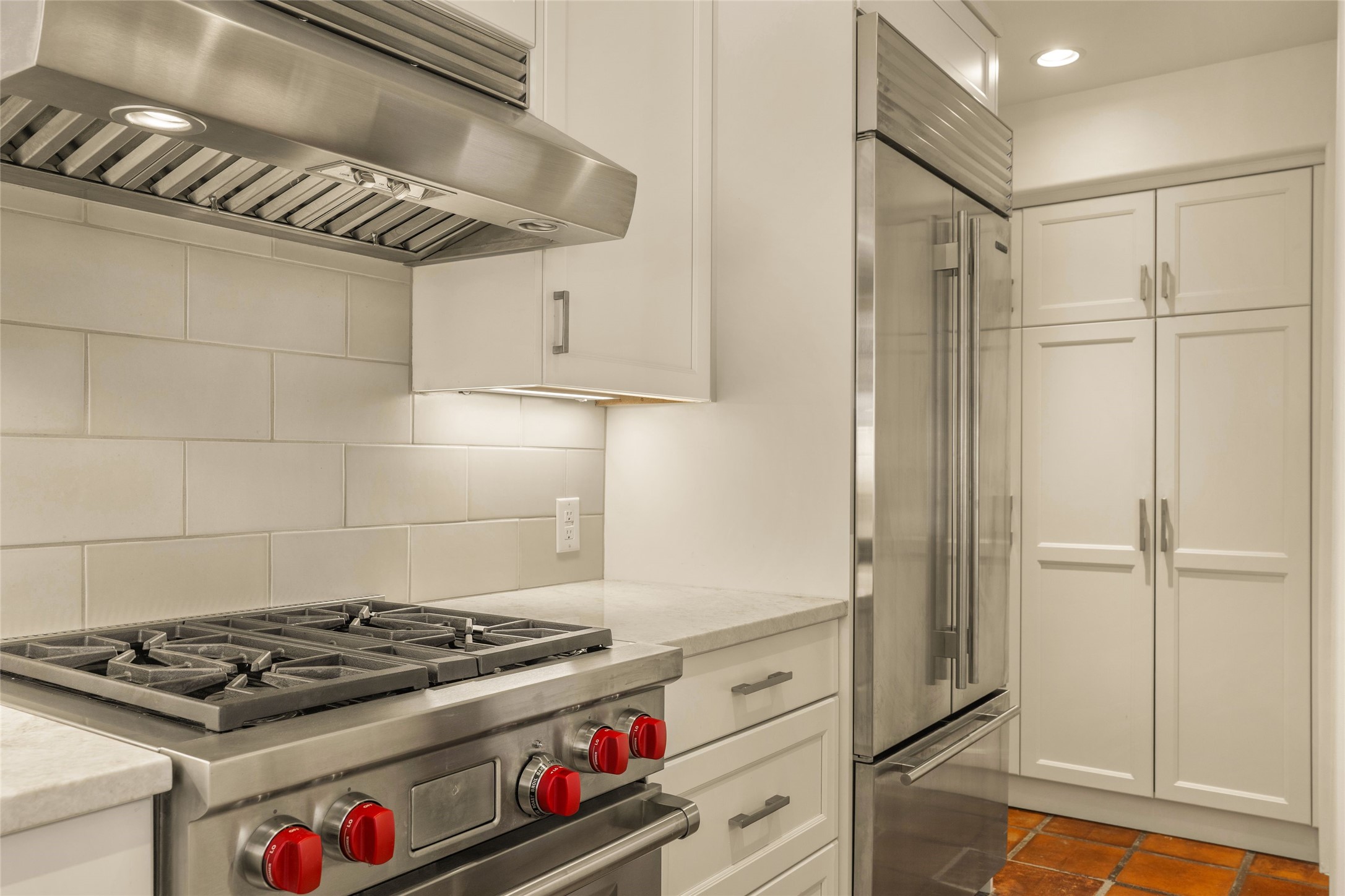 707 E Palace Avenue 8