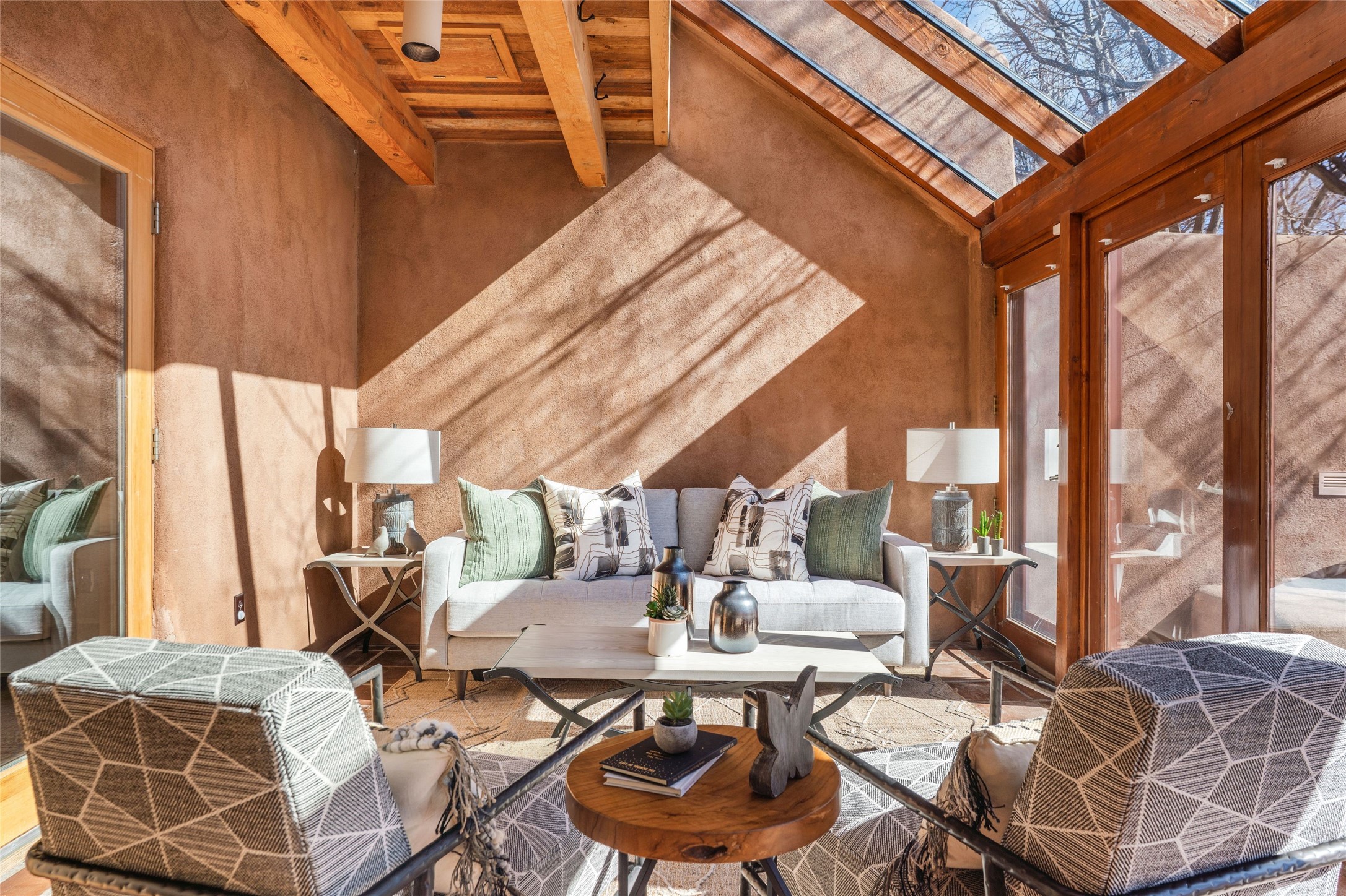 707 E Palace Avenue 8