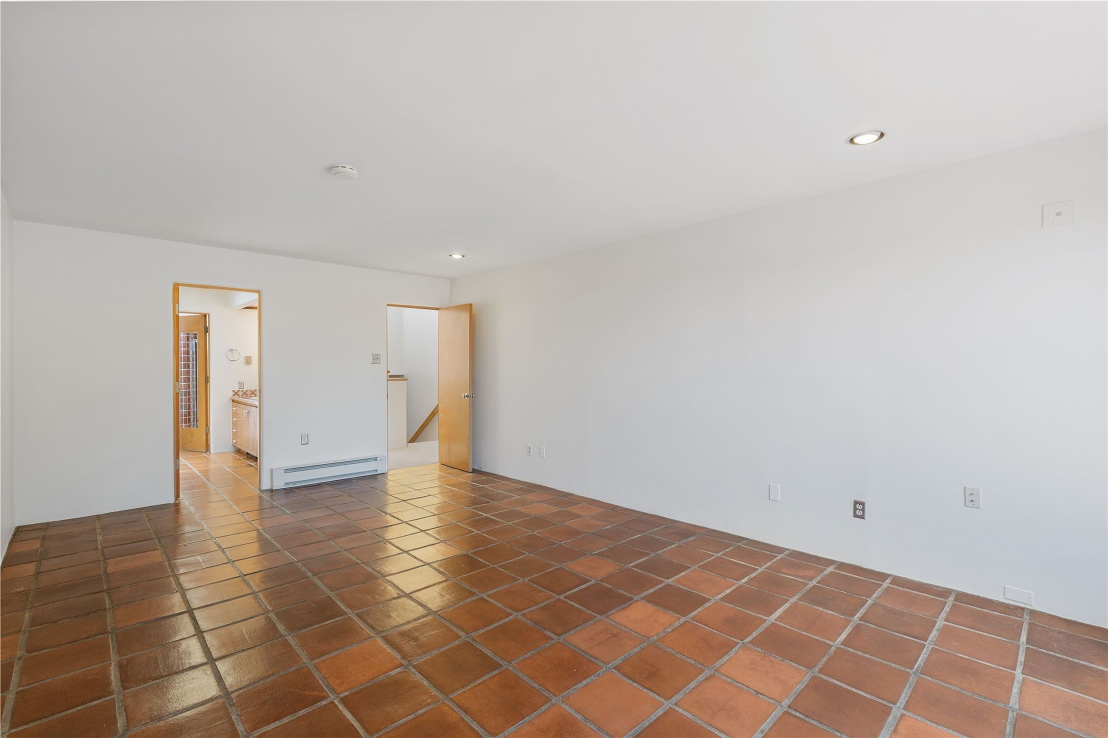 707 E Palace Avenue 8