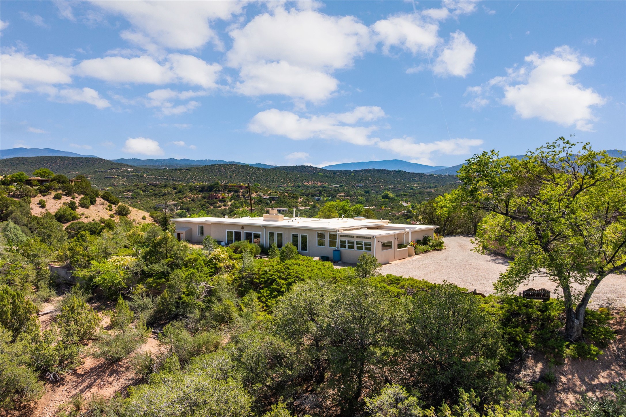 933 Stagecoach Road