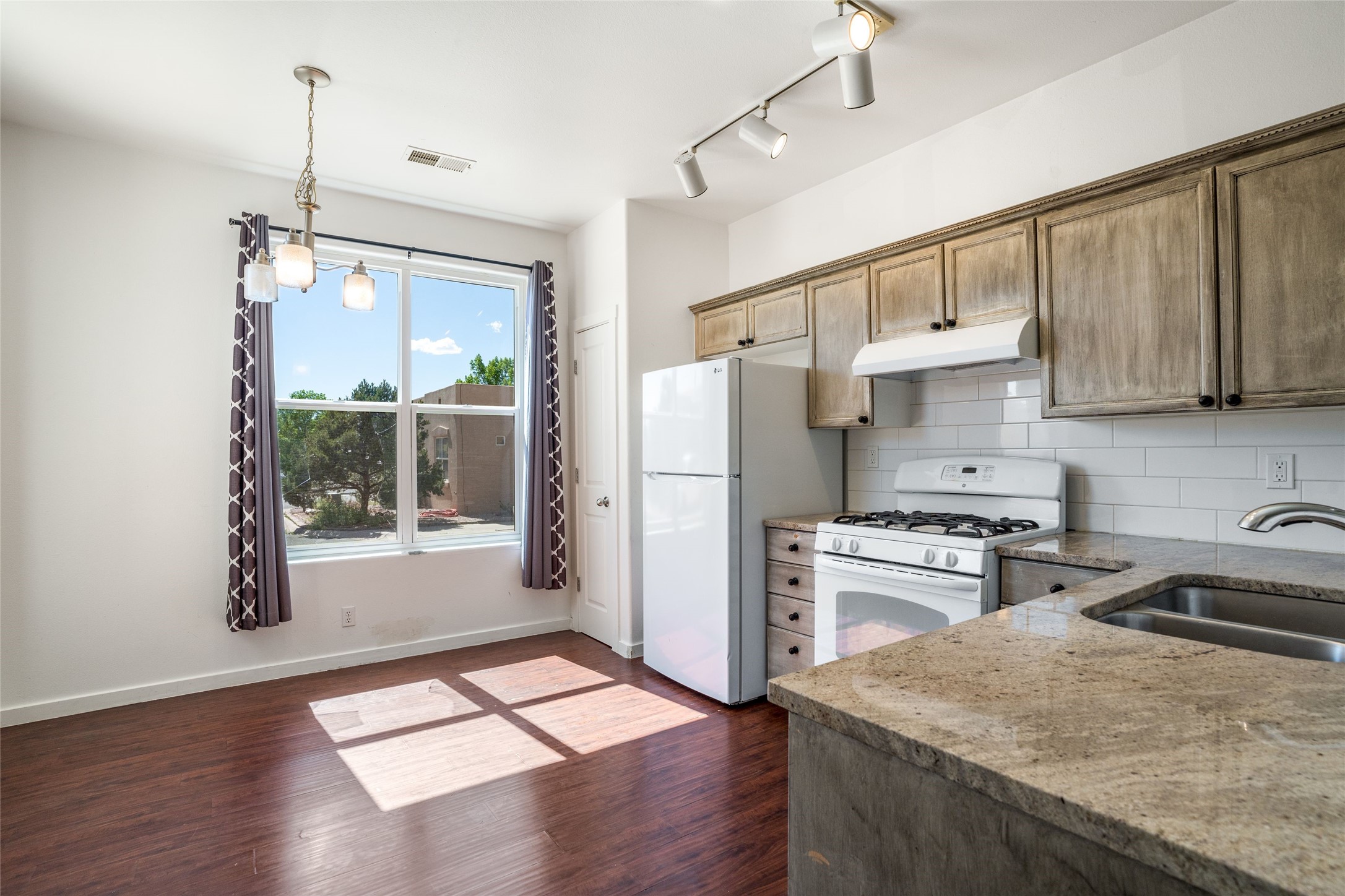 5 Eagle Thorn Place