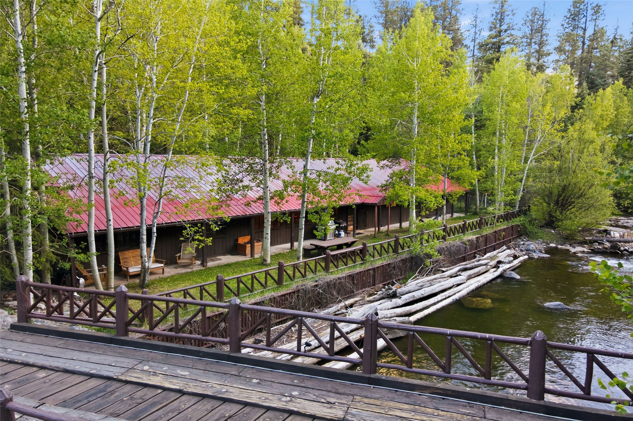 2143 Highway 63