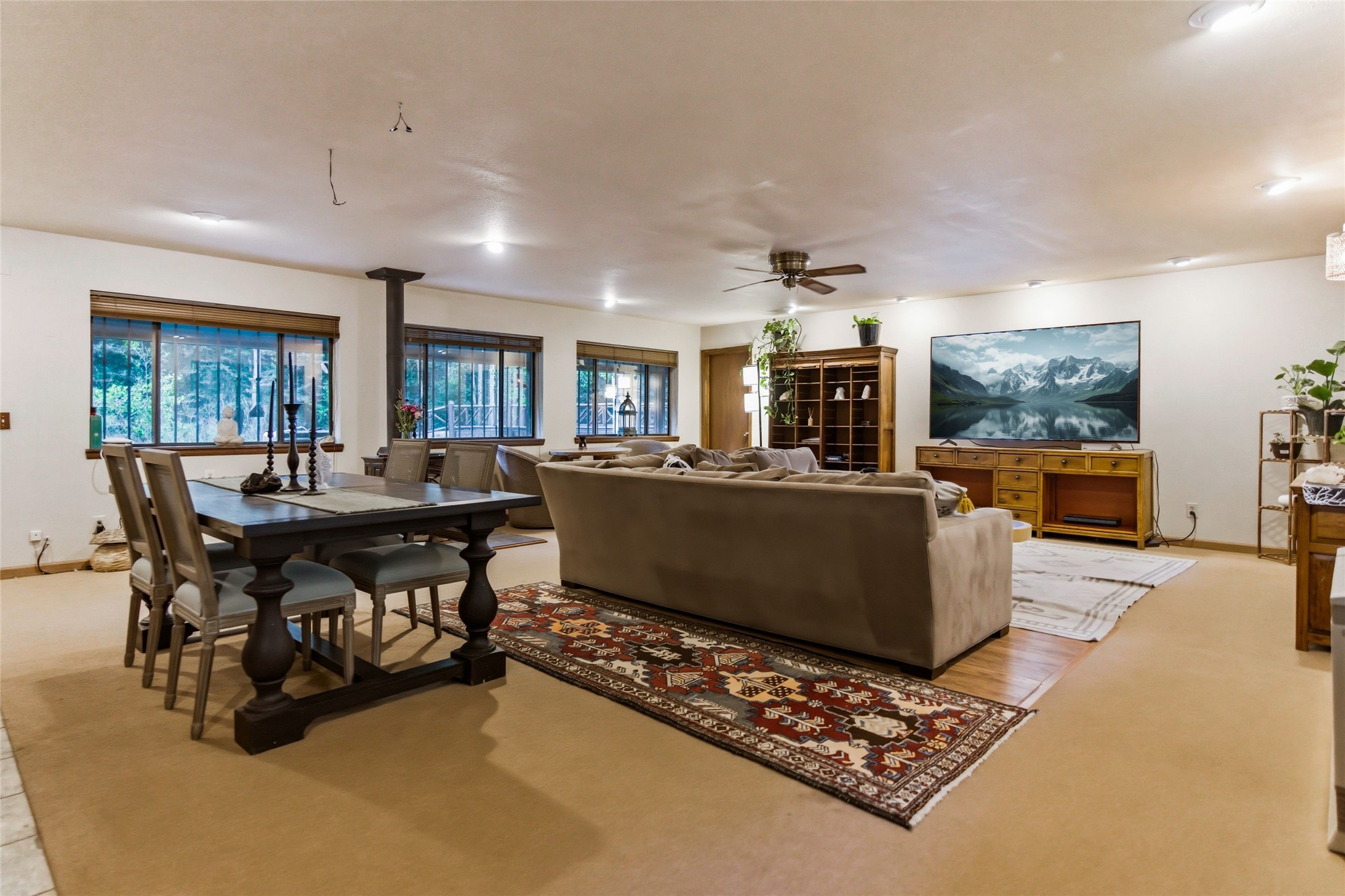 2143 Highway 63