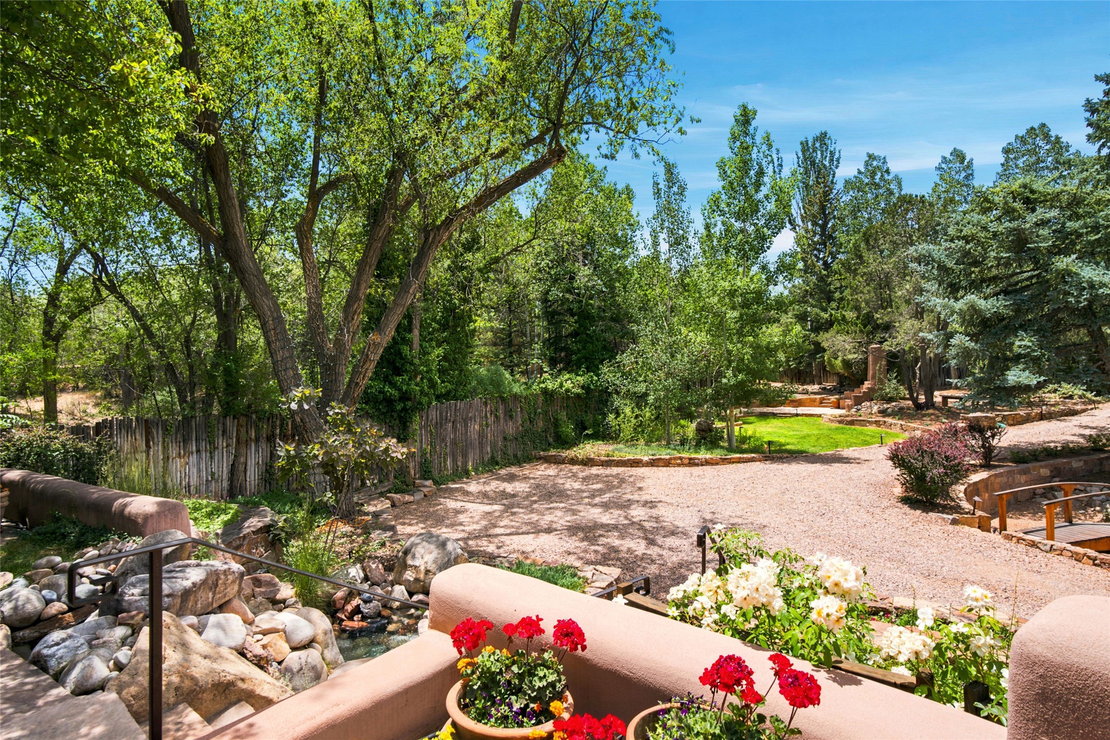 541 Camino Rancheros