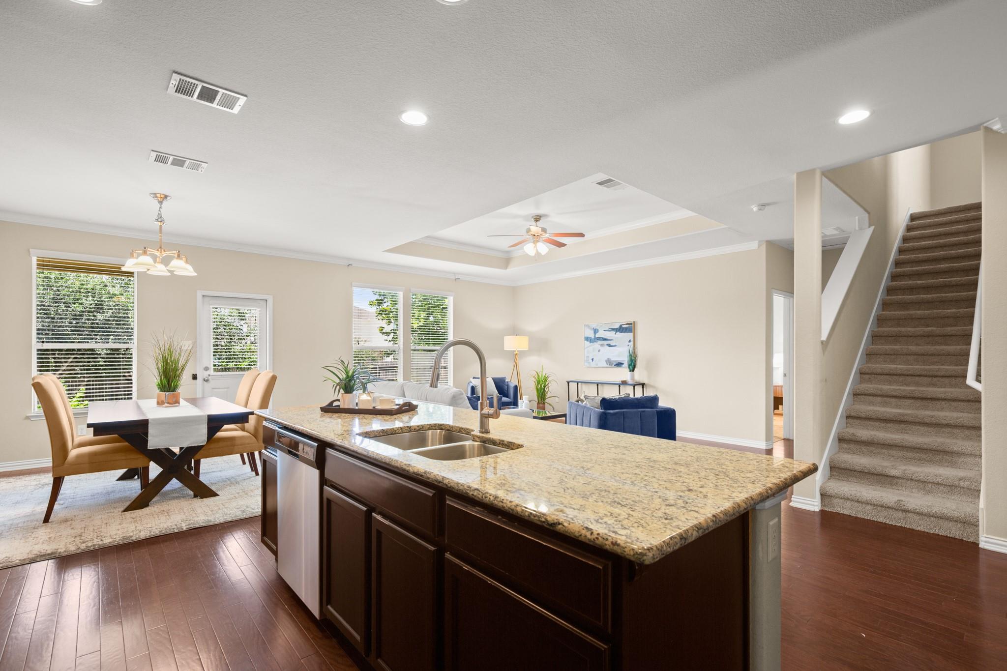 204 Carrington DR