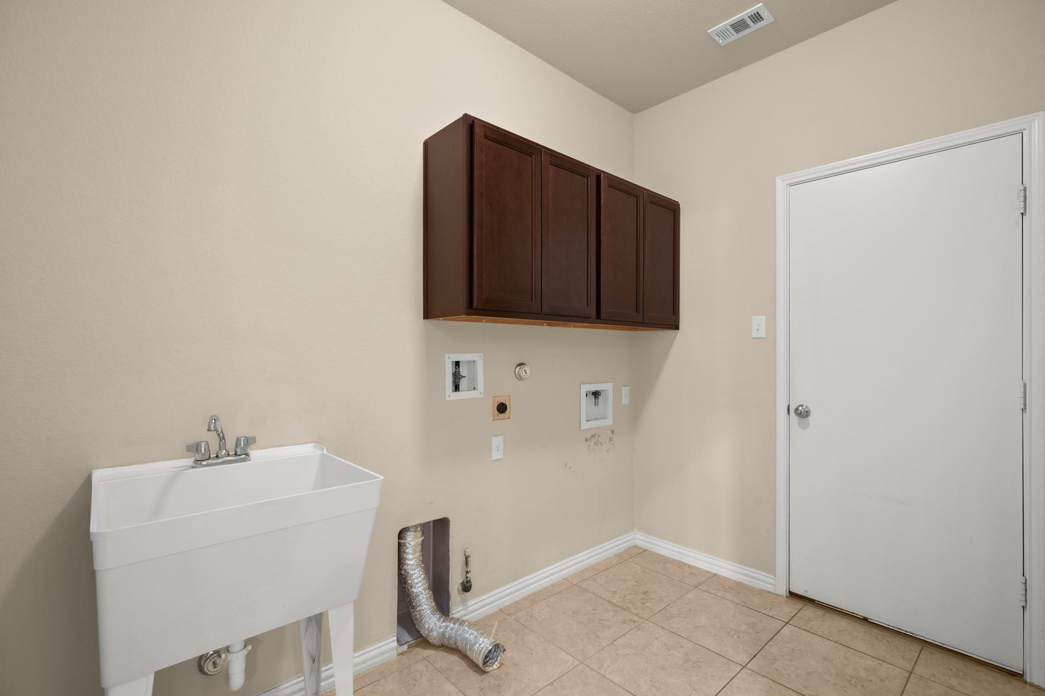 204 Carrington DR
