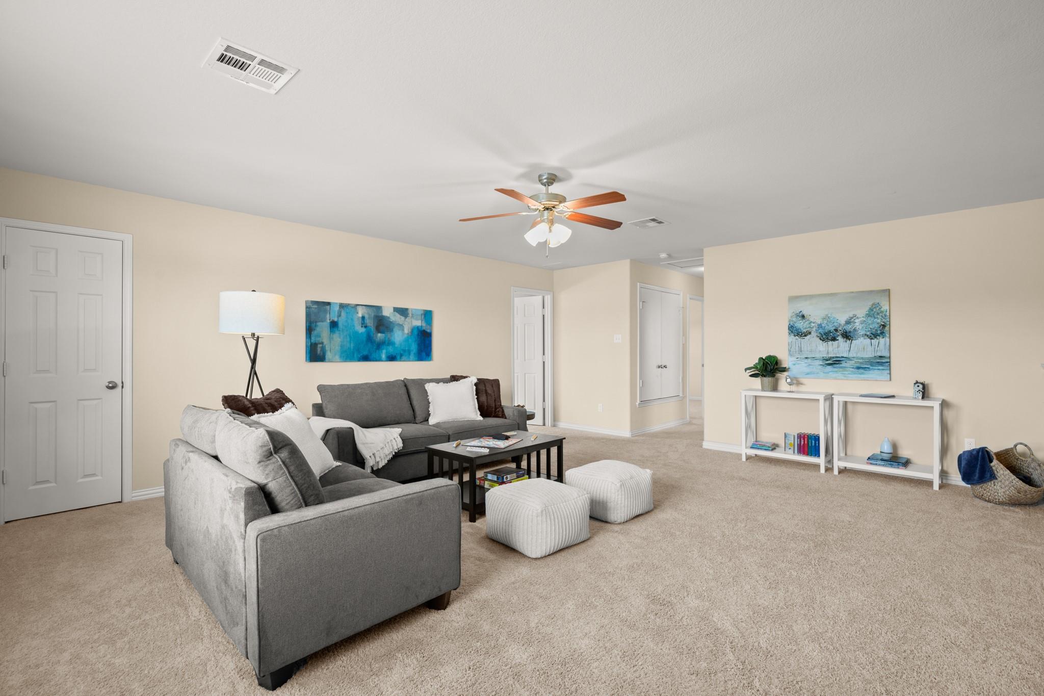 204 Carrington DR