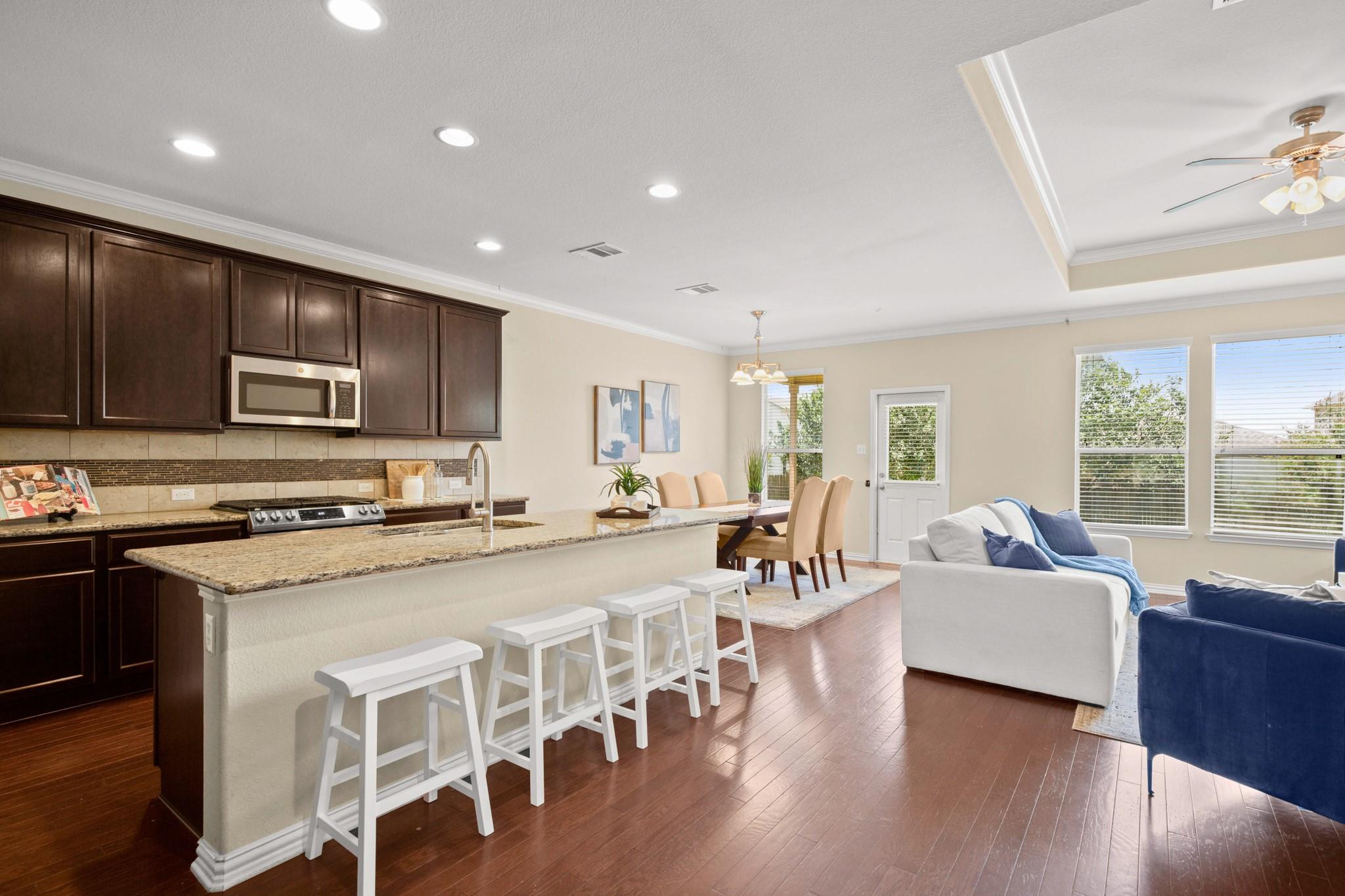 204 Carrington DR