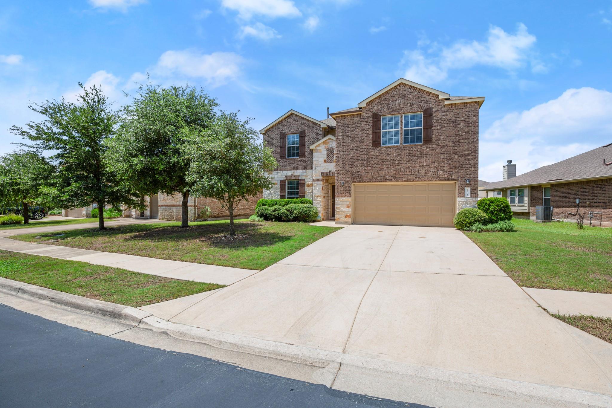 204 Carrington DR