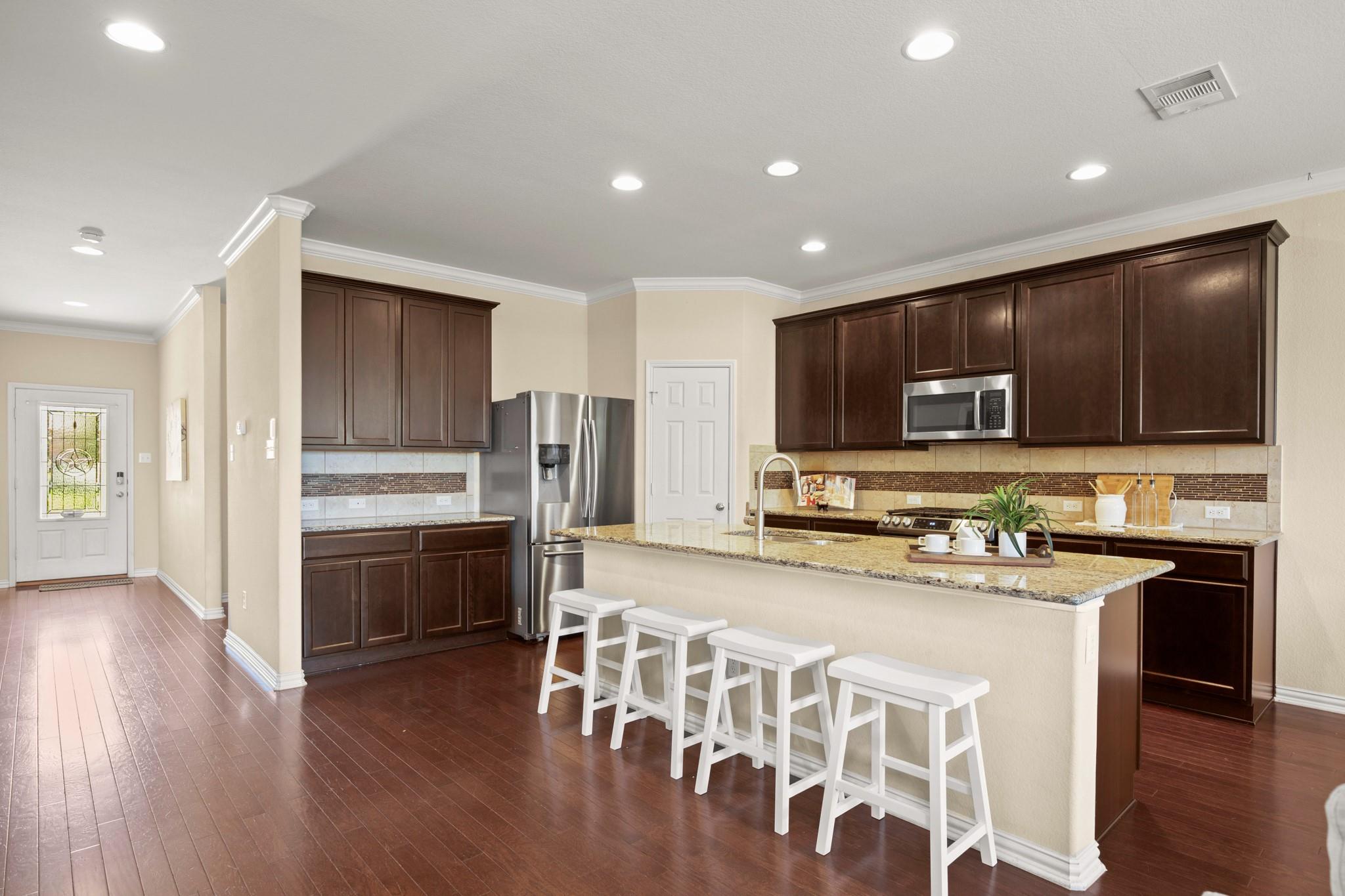 204 Carrington DR