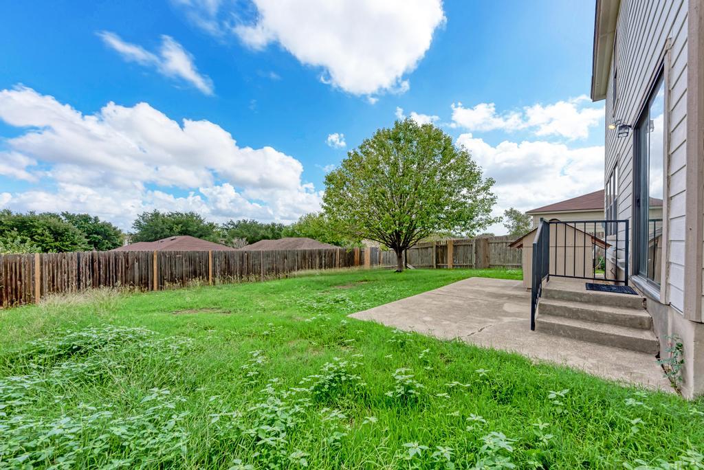 530 Sheep Trail DR