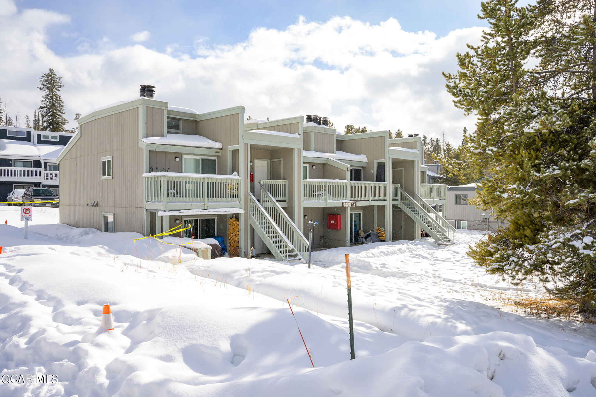 224 GCR 838/ E Meadow Mile 16-4