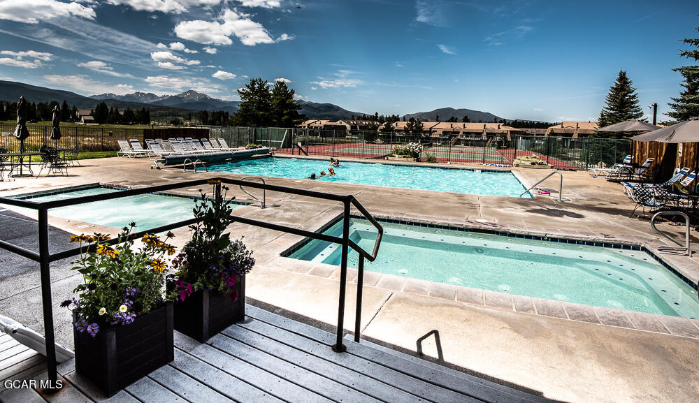 224 GCR 838/ E Meadow Mile 16-4